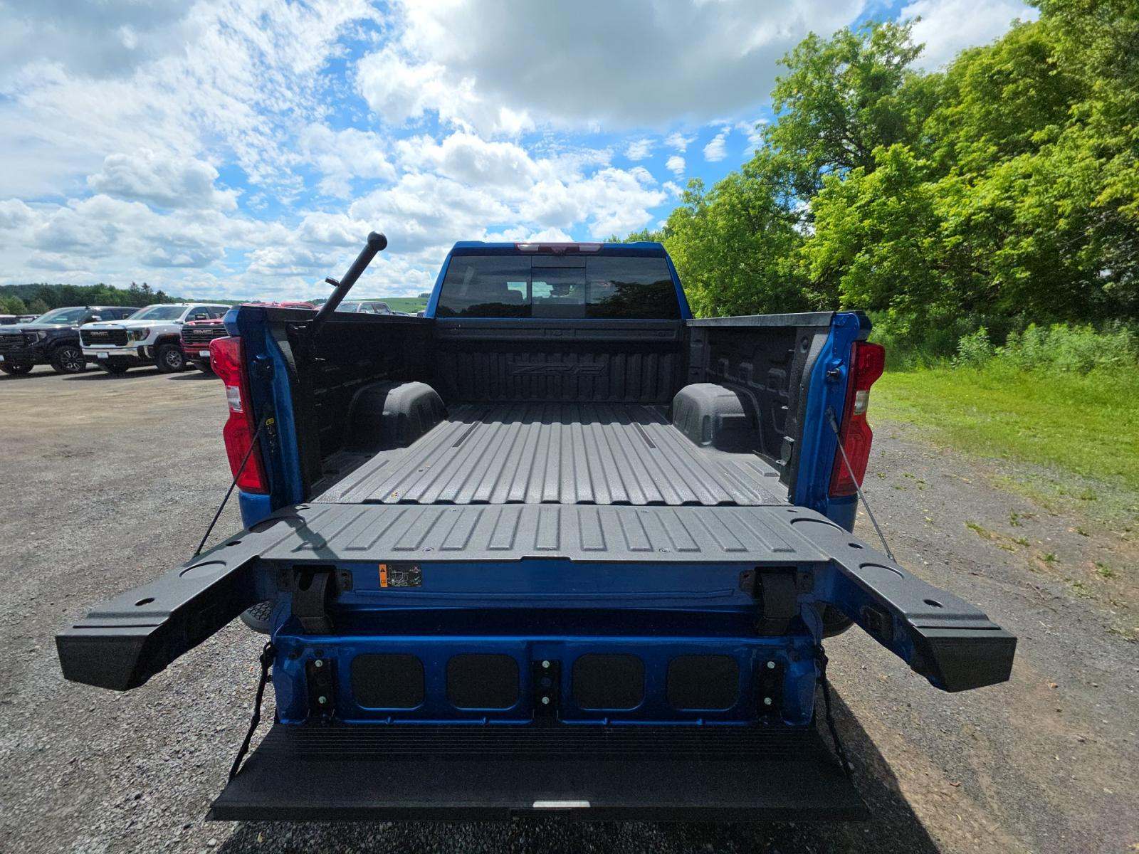 2022 Chevrolet Silverado 1500 ZR2 AWD