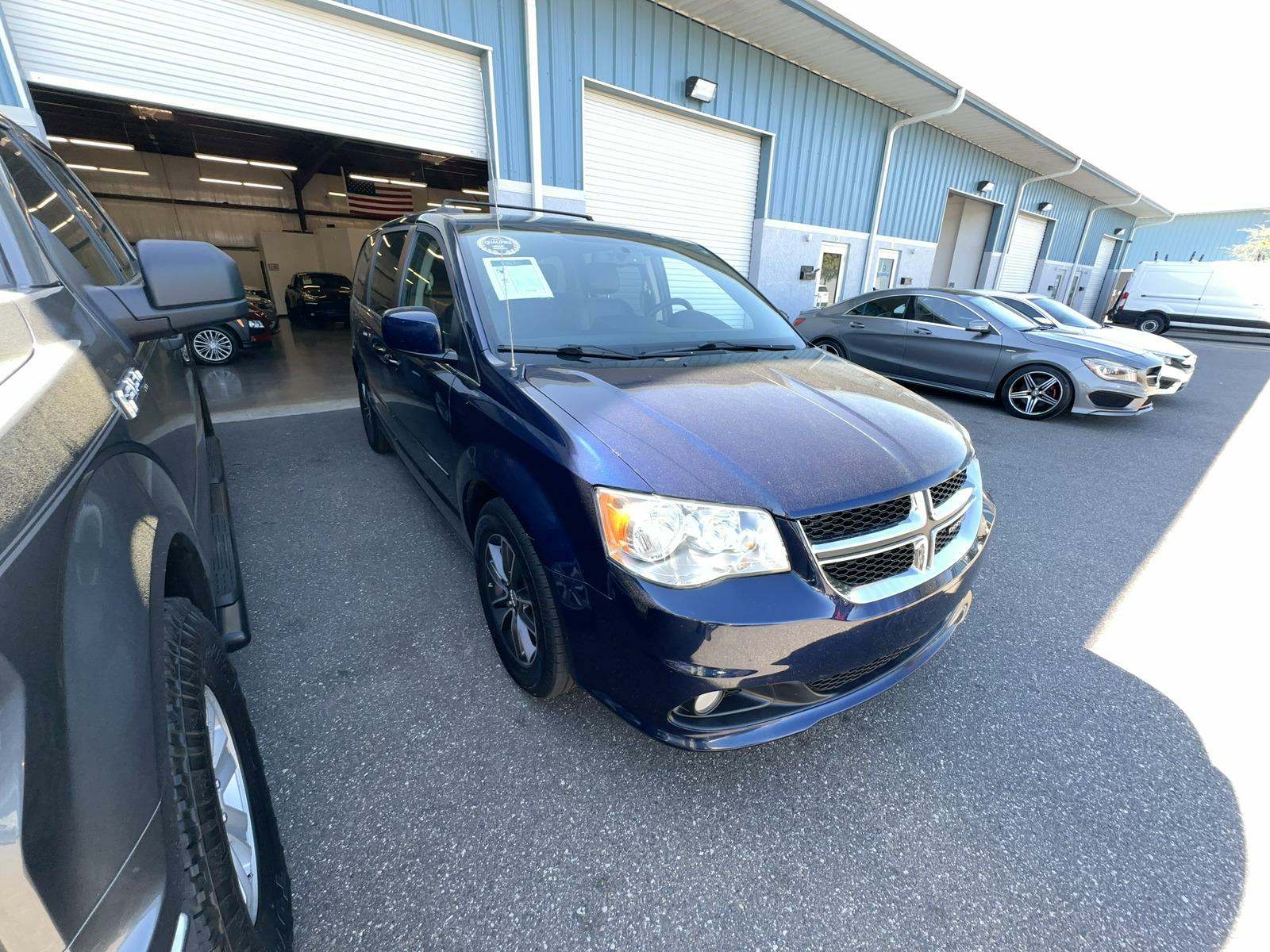 2017 Dodge Grand Caravan SXT FWD