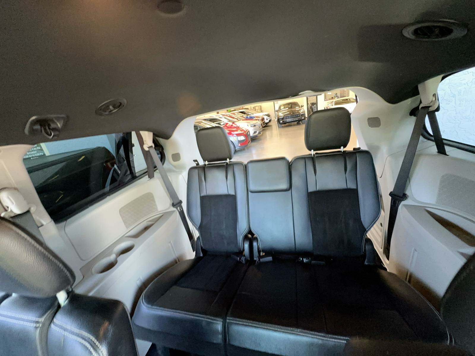 2017 Dodge Grand Caravan SXT FWD