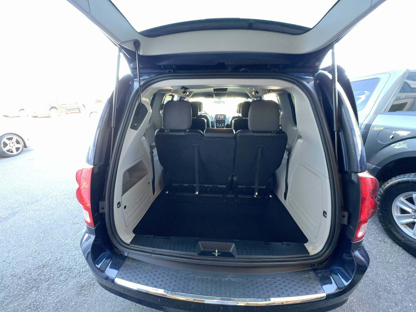 2017 Dodge Grand Caravan SXT FWD