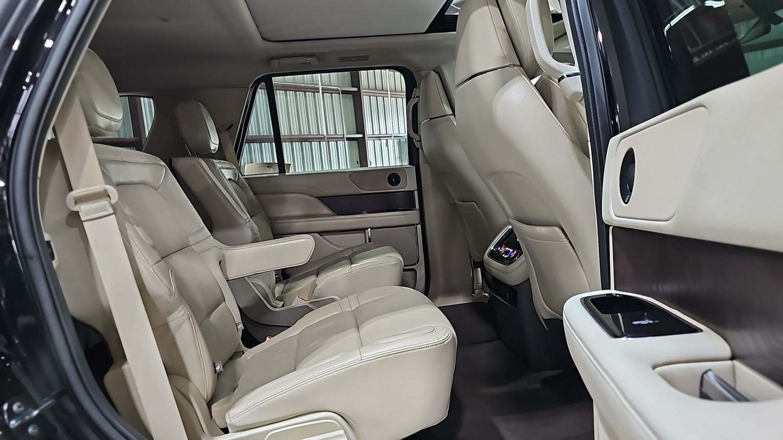 2021 Lincoln Navigator Reserve RWD