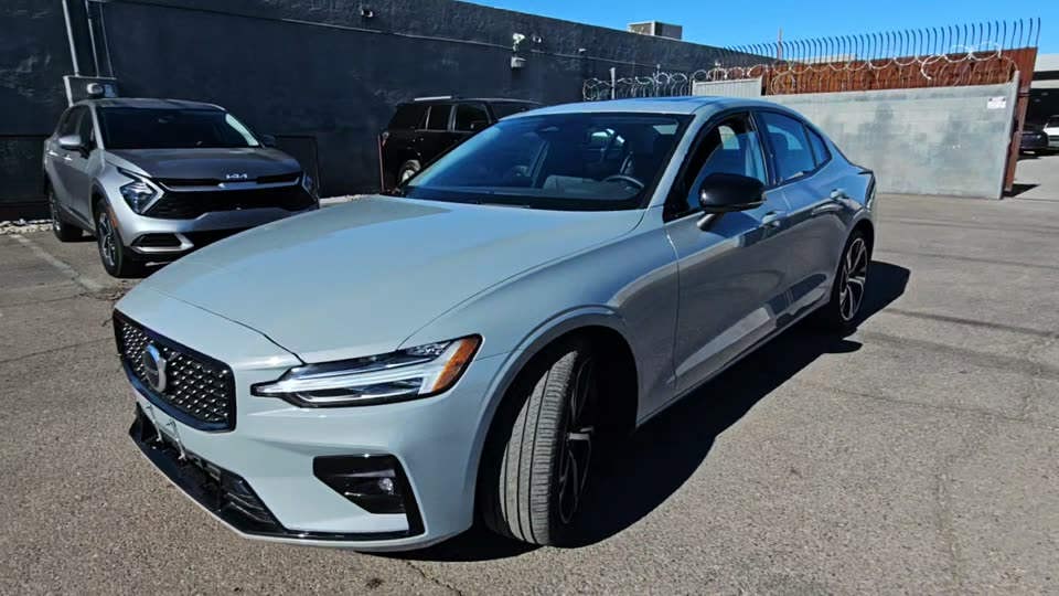 2024 Volvo S60 B5 Core Dark