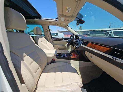 2014 Volkswagen Touareg 3.0L TDI R-Line AWD