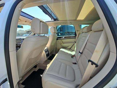 2014 Volkswagen Touareg 3.0L TDI R-Line AWD