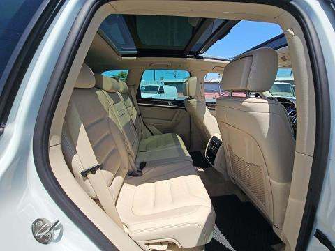 2014 Volkswagen Touareg 3.0L TDI R-Line AWD