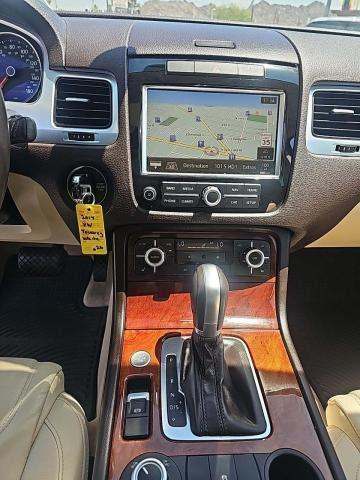 2014 Volkswagen Touareg 3.0L TDI R-Line AWD