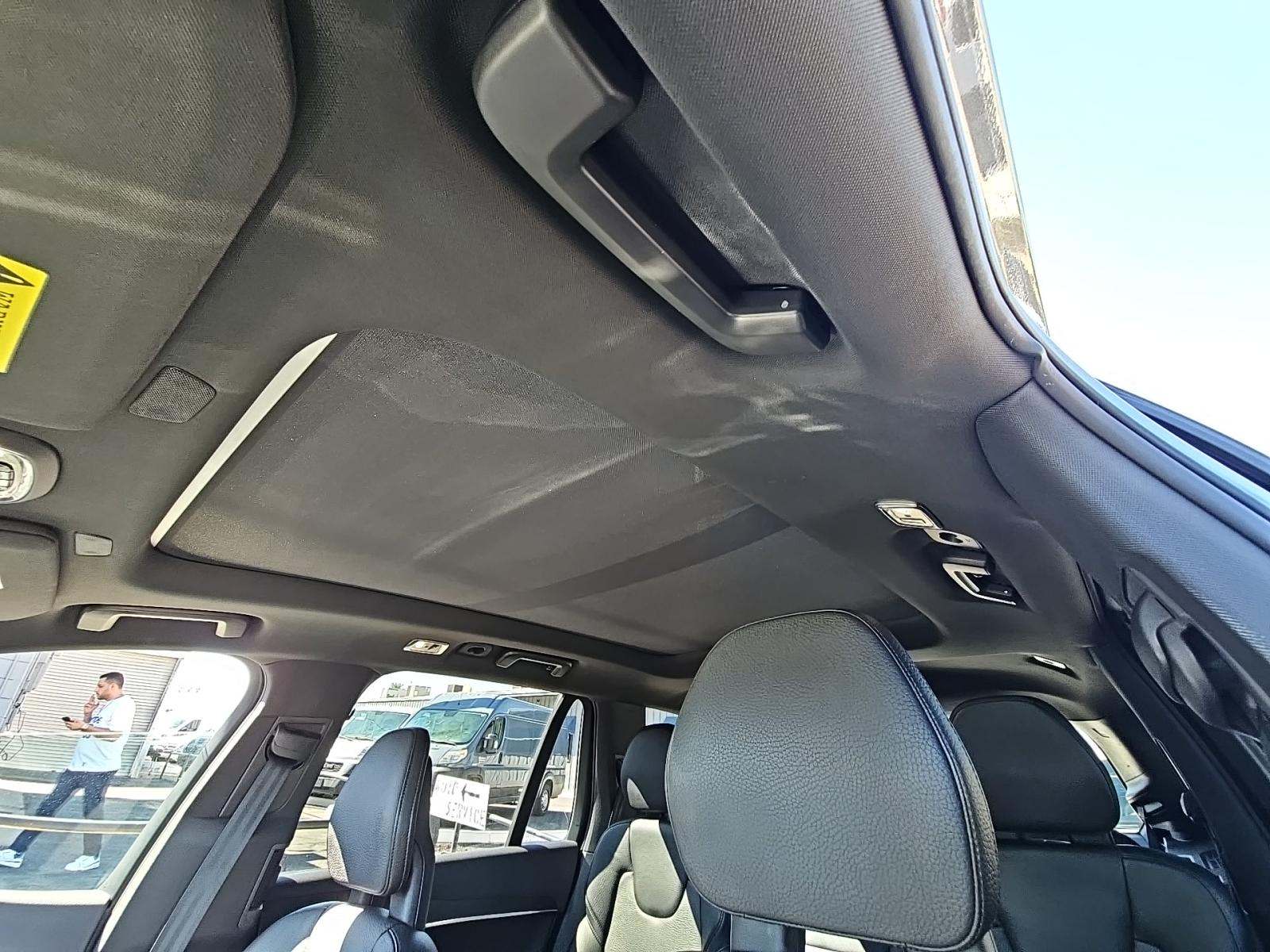 2020 Volvo XC90 T6 Momentum AWD