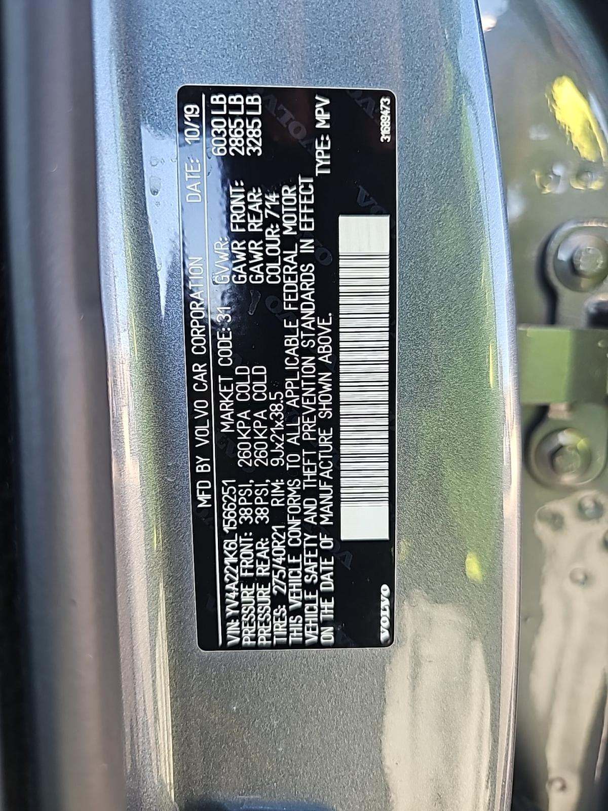 2020 Volvo XC90 T6 Momentum AWD