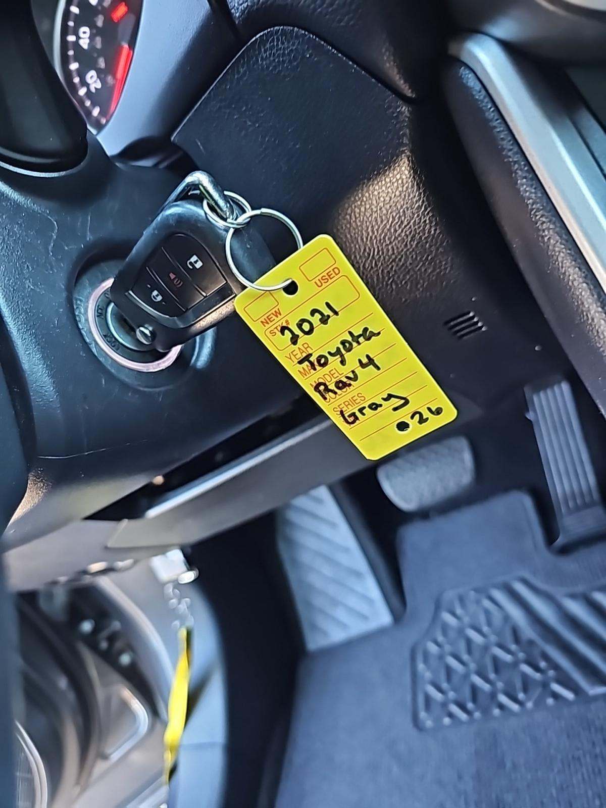 2021 Toyota RAV4 LE FWD