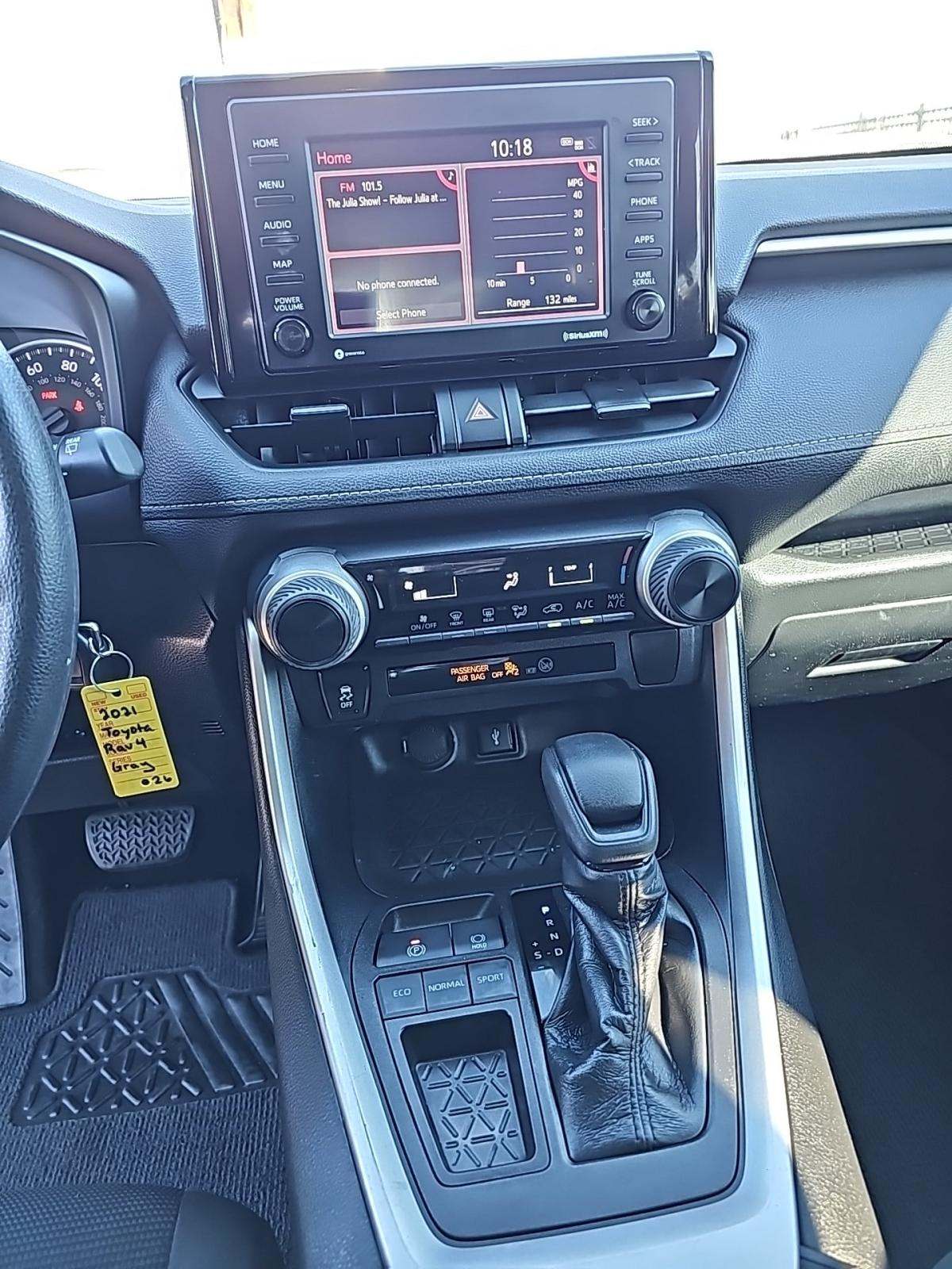 2021 Toyota RAV4 LE FWD