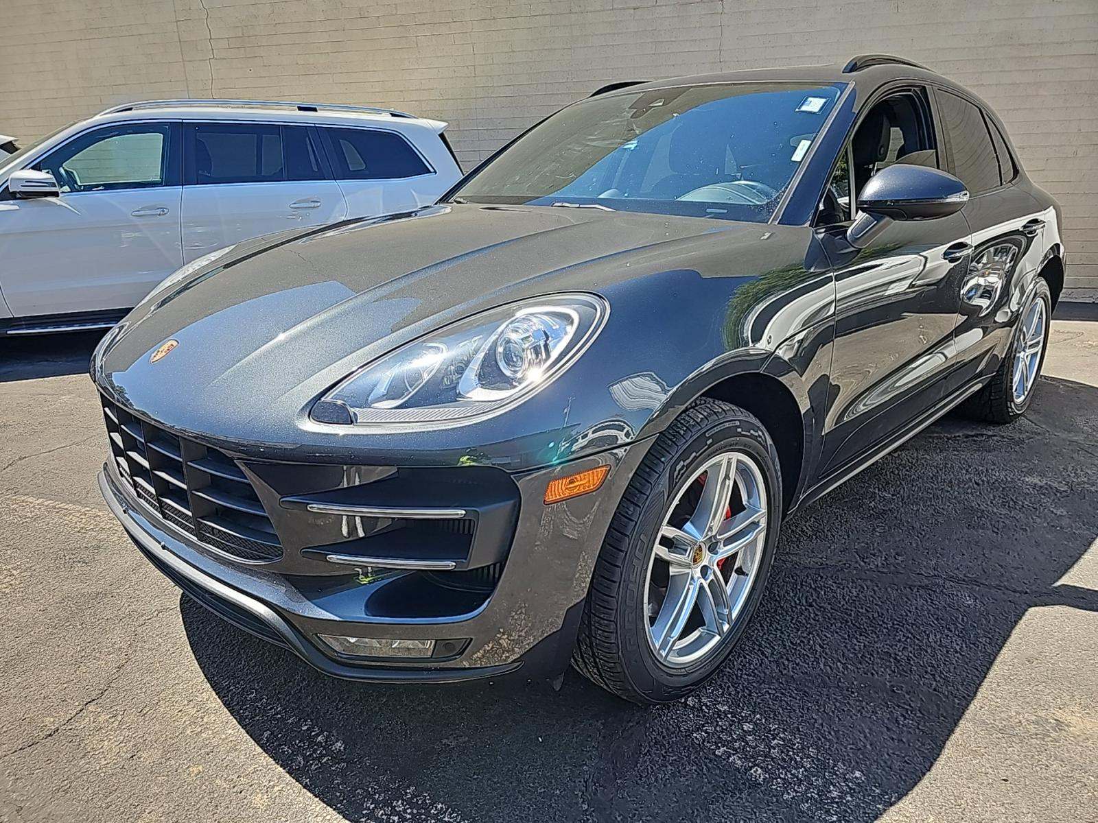 2018 Porsche Macan Turbo