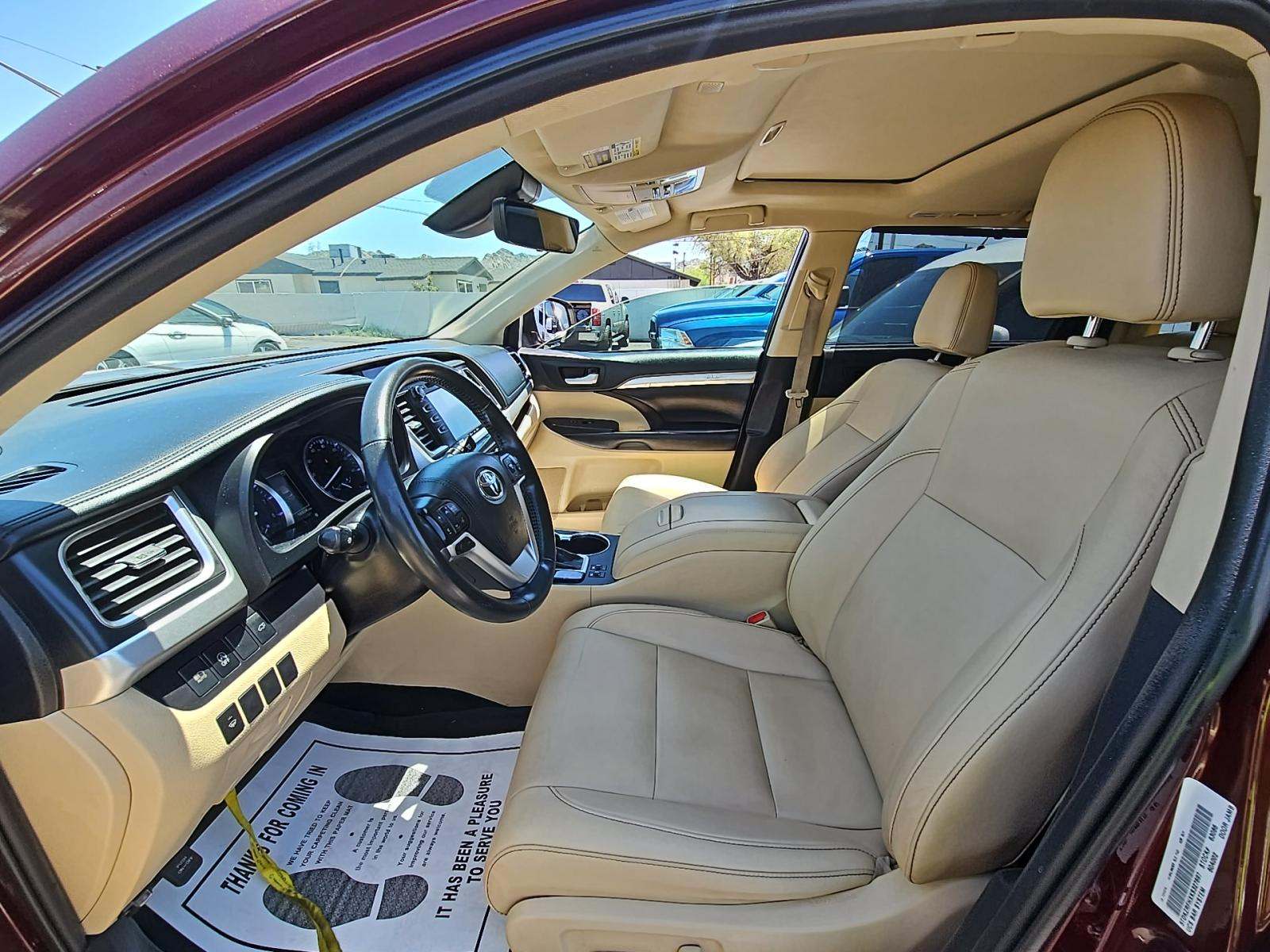 2019 Toyota Highlander XLE FWD