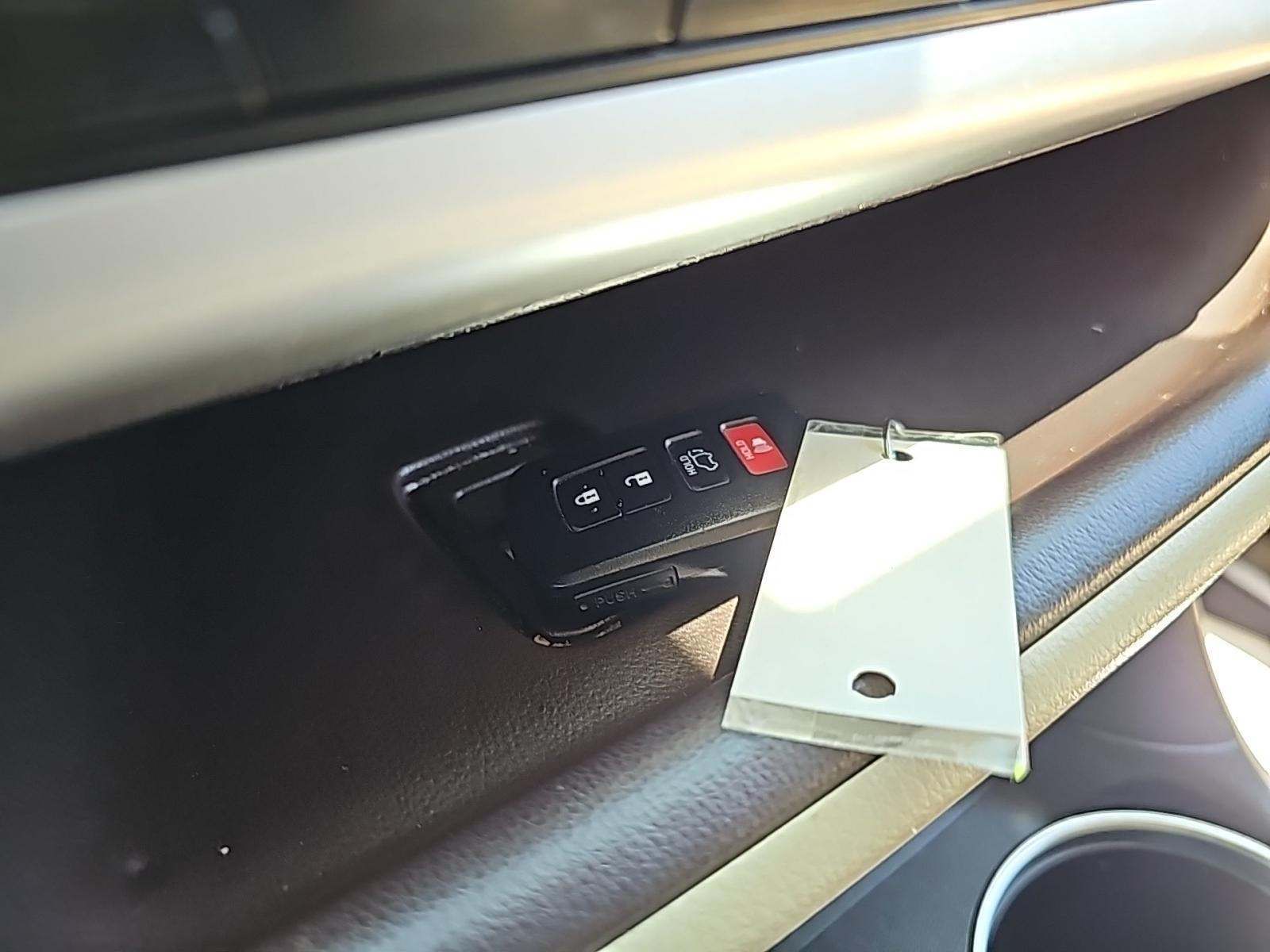 2019 Toyota Highlander XLE FWD