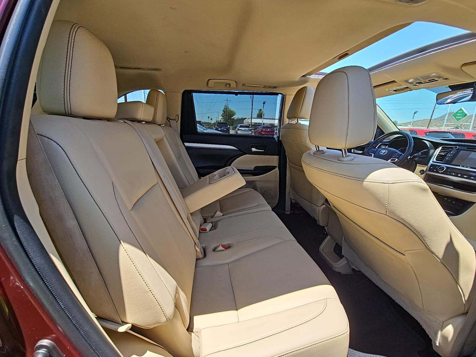 2019 Toyota Highlander XLE FWD