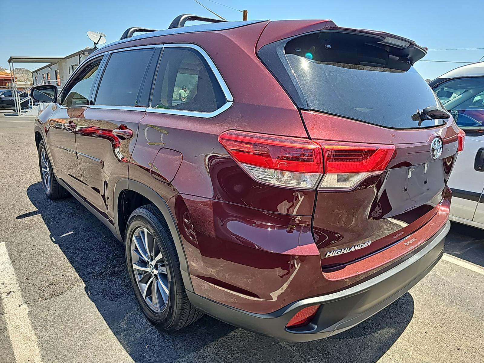 2019 Toyota Highlander XLE FWD