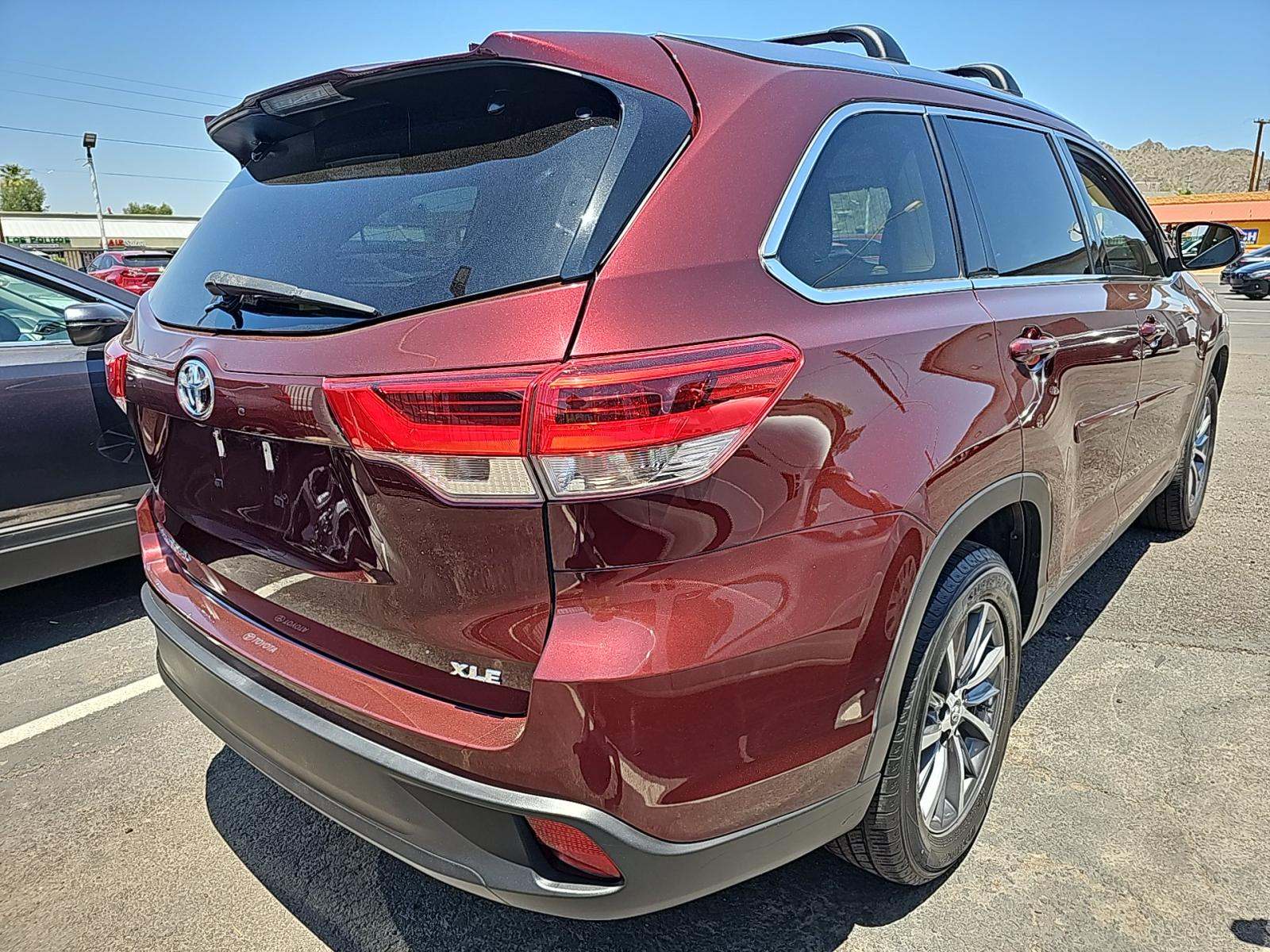 2019 Toyota Highlander XLE FWD