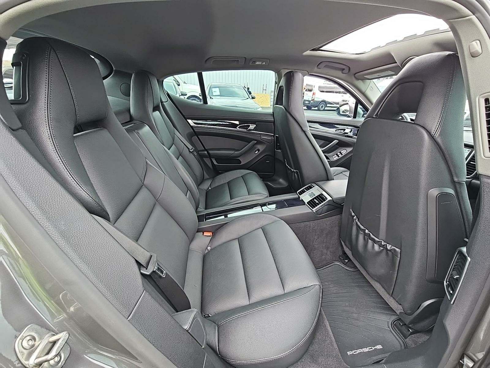 2014 Porsche Panamera S RWD