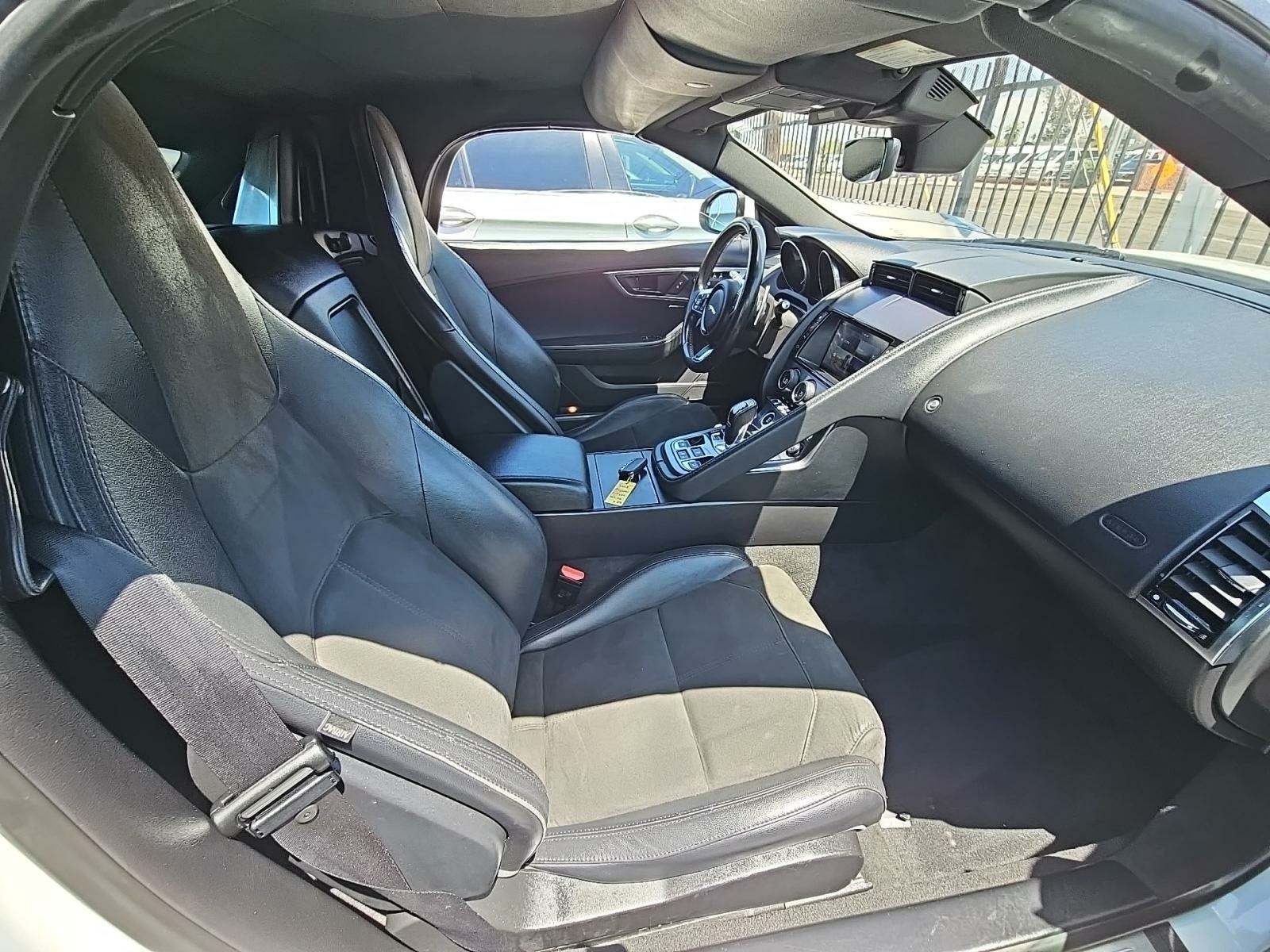 2018 Jaguar F-TYPE P340 RWD