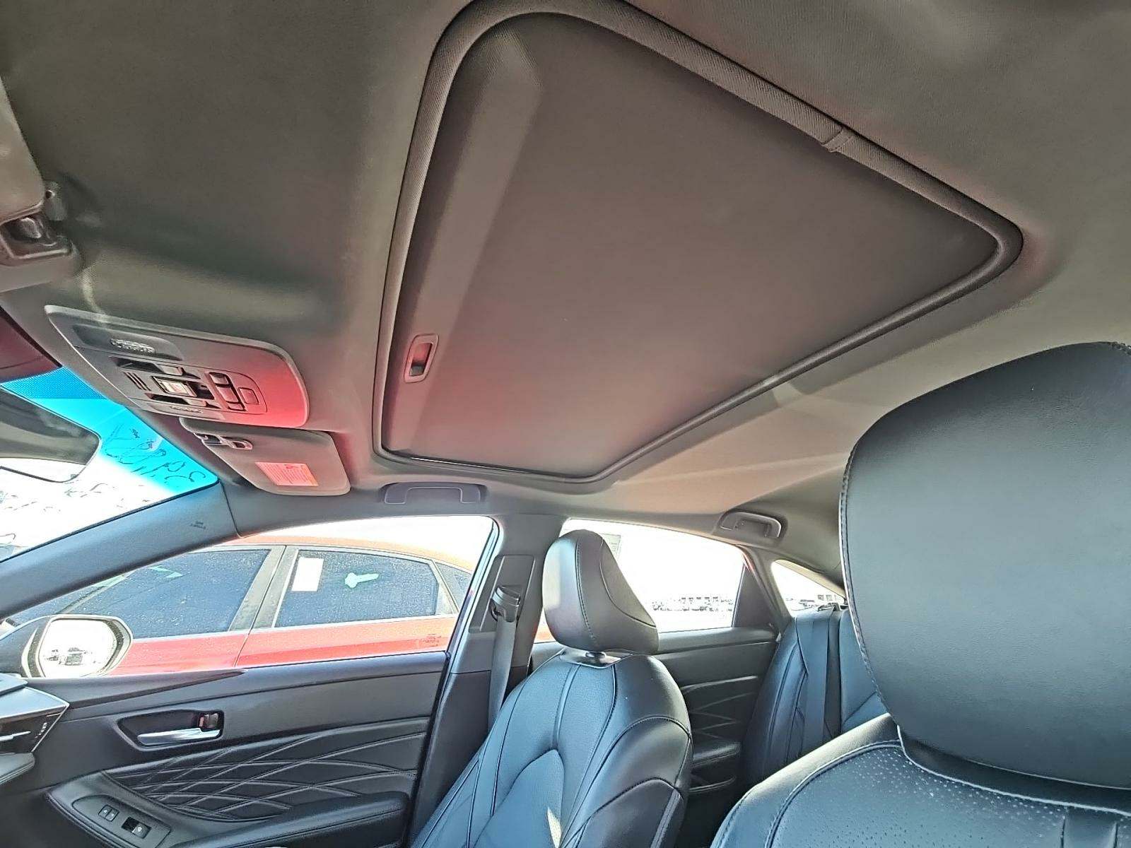 2022 Toyota Avalon Limited FWD