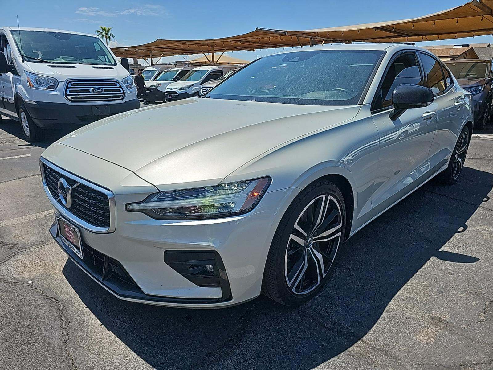 2019 Volvo S60 T5 R-Design FWD