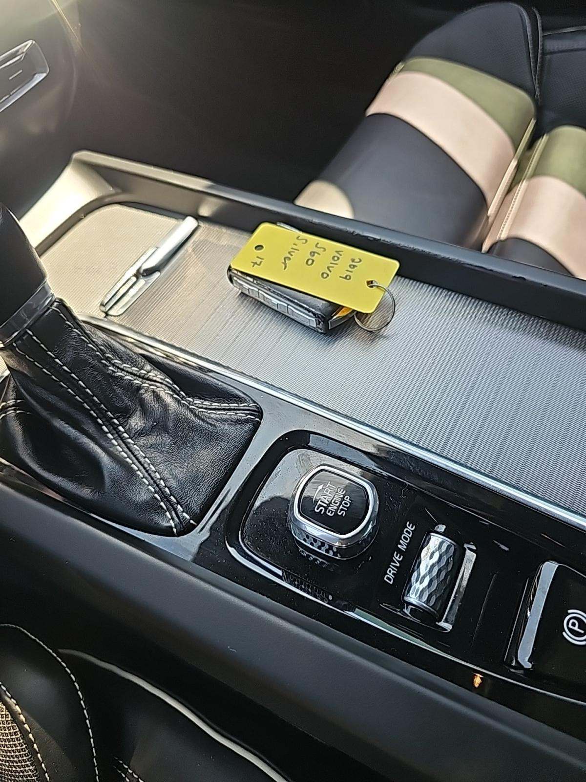 2019 Volvo S60 T5 R-Design FWD