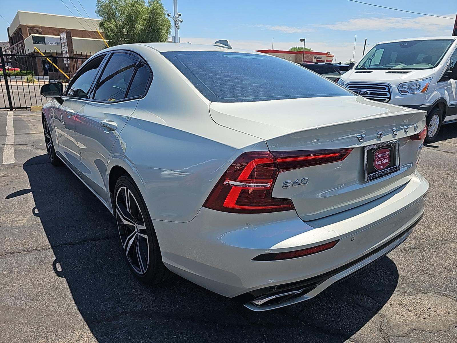 2019 Volvo S60 T5 R-Design FWD