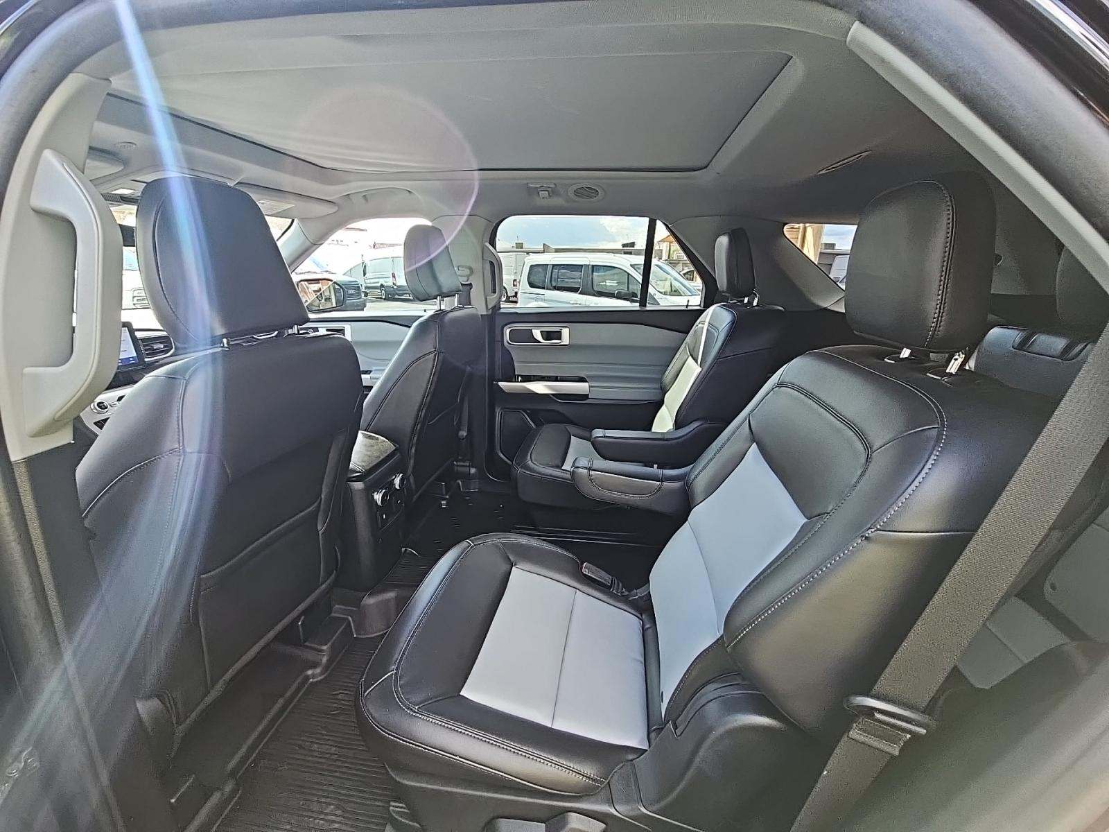 2023 Ford Explorer XLT RWD