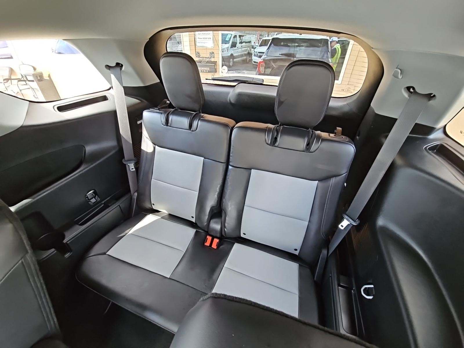 2023 Ford Explorer XLT RWD