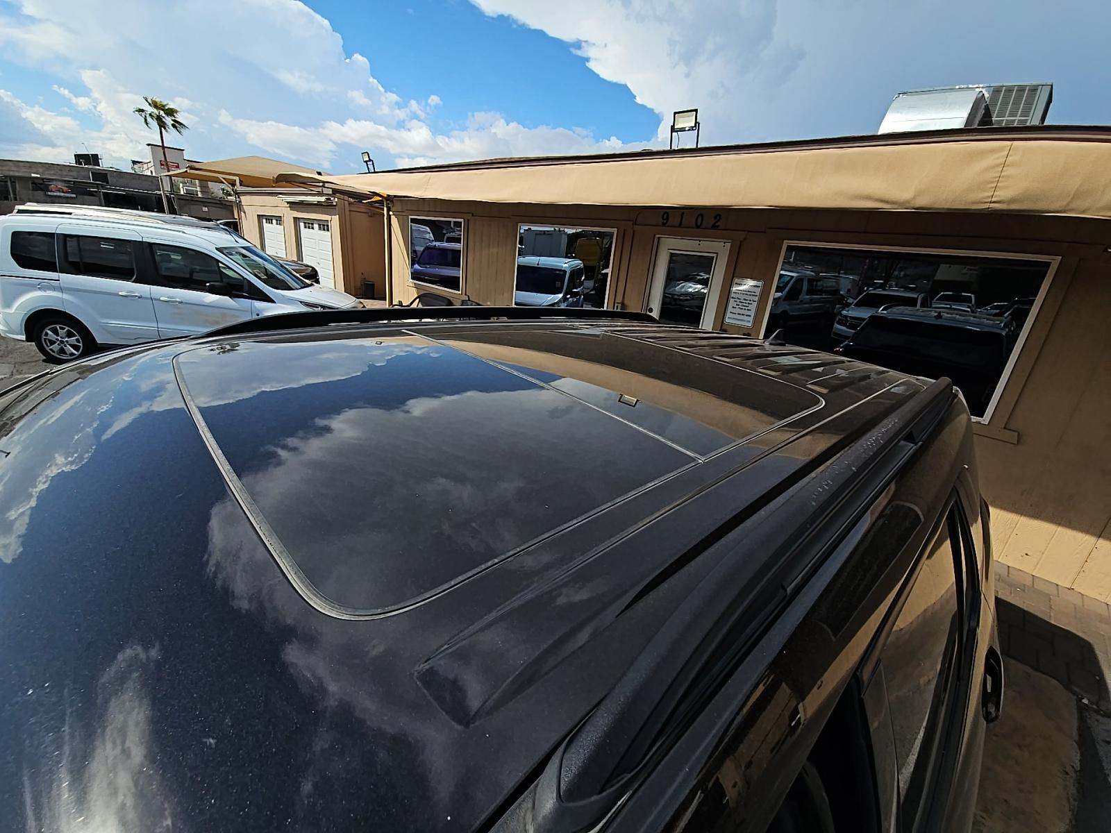 2023 Ford Explorer XLT RWD