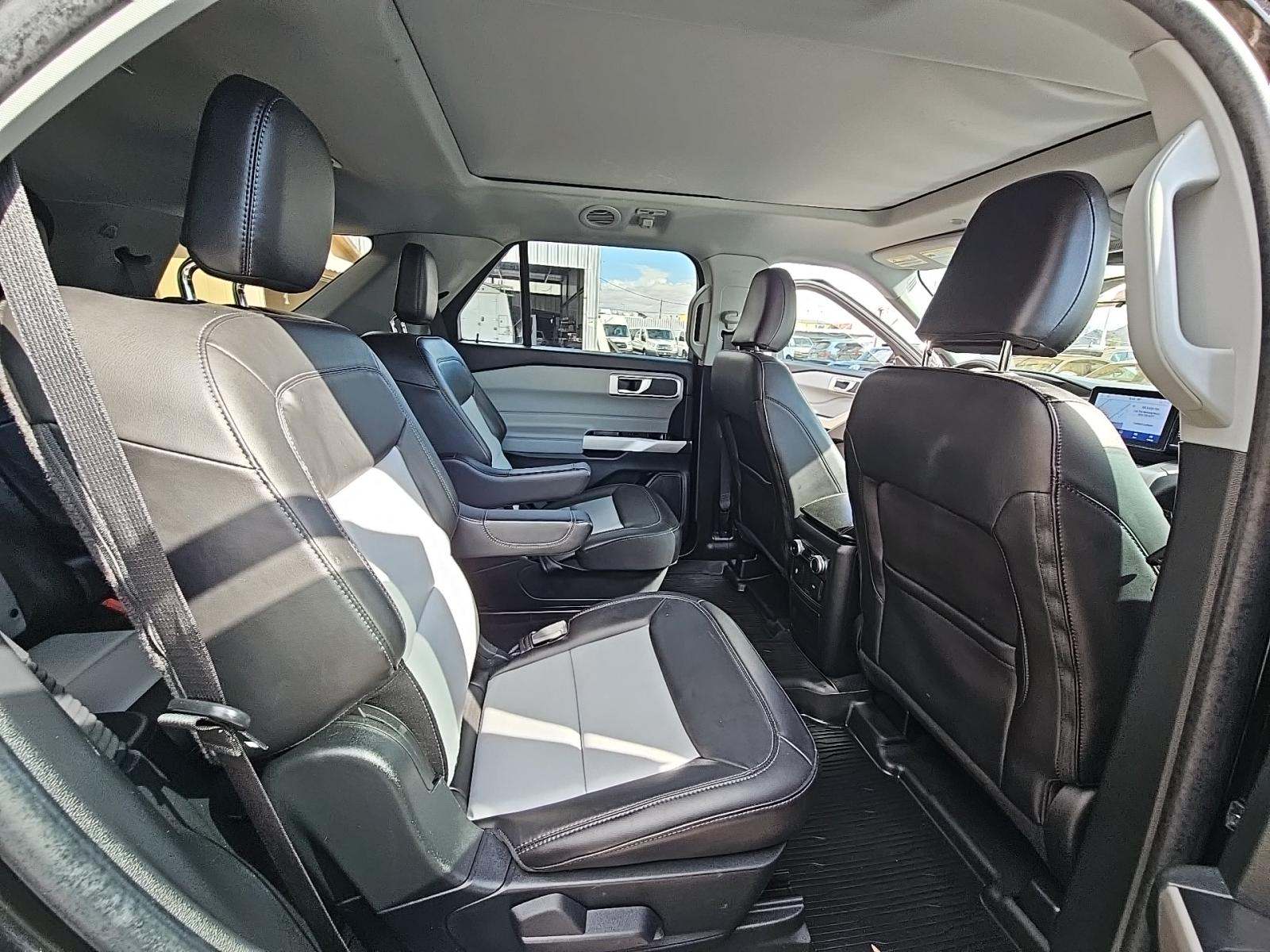 2023 Ford Explorer XLT RWD