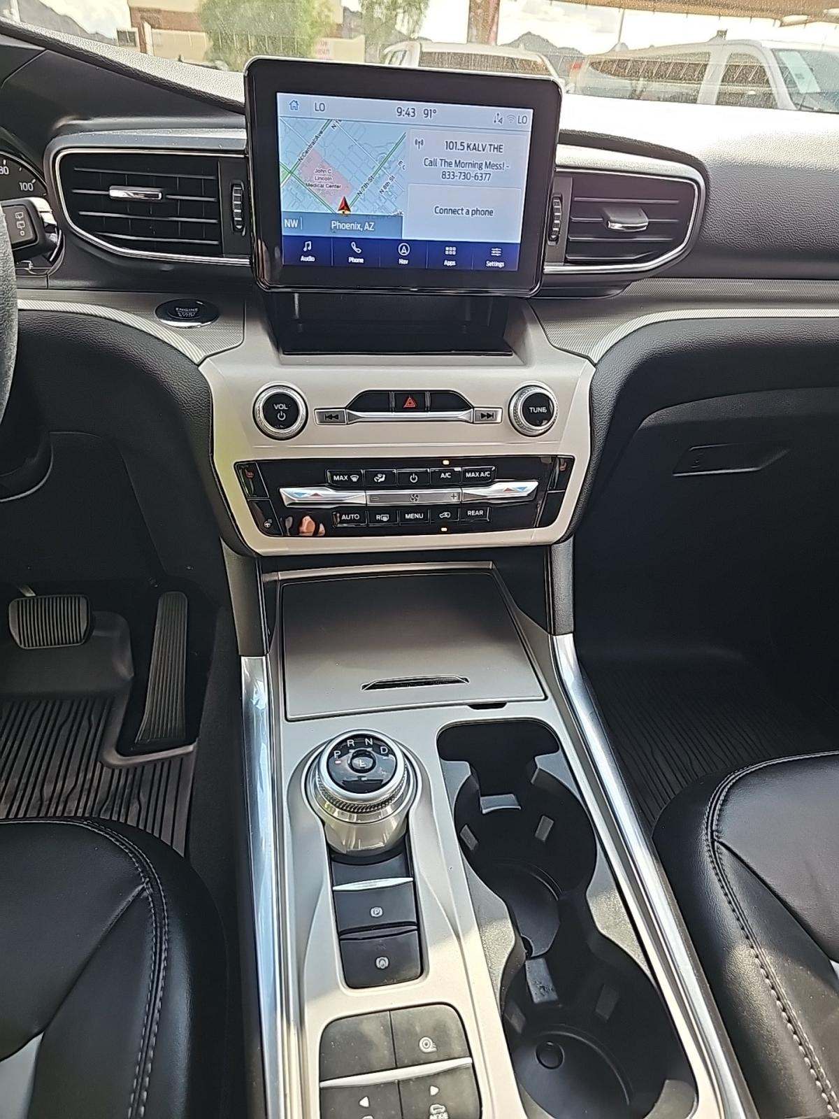 2023 Ford Explorer XLT RWD