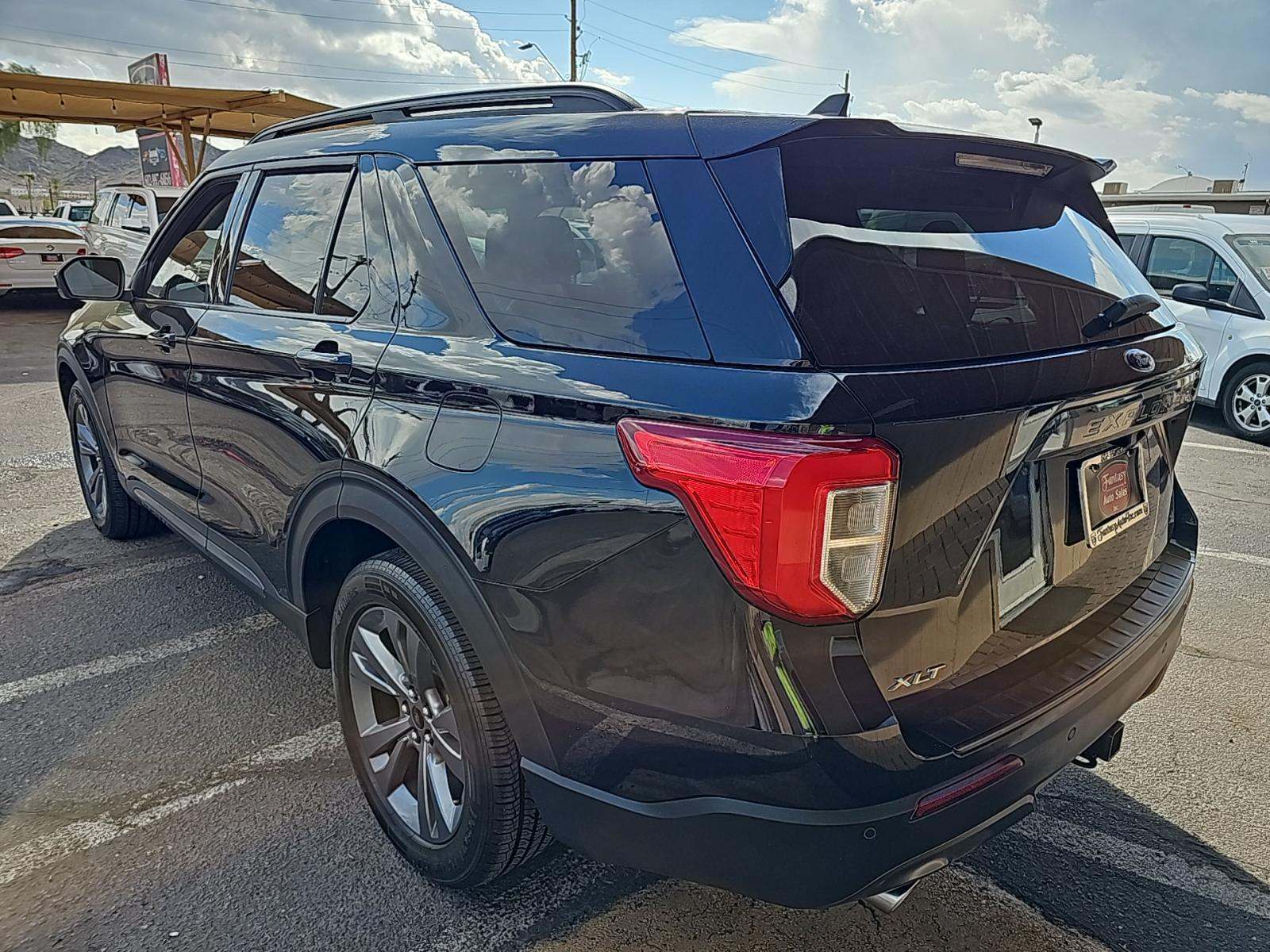 2023 Ford Explorer XLT RWD