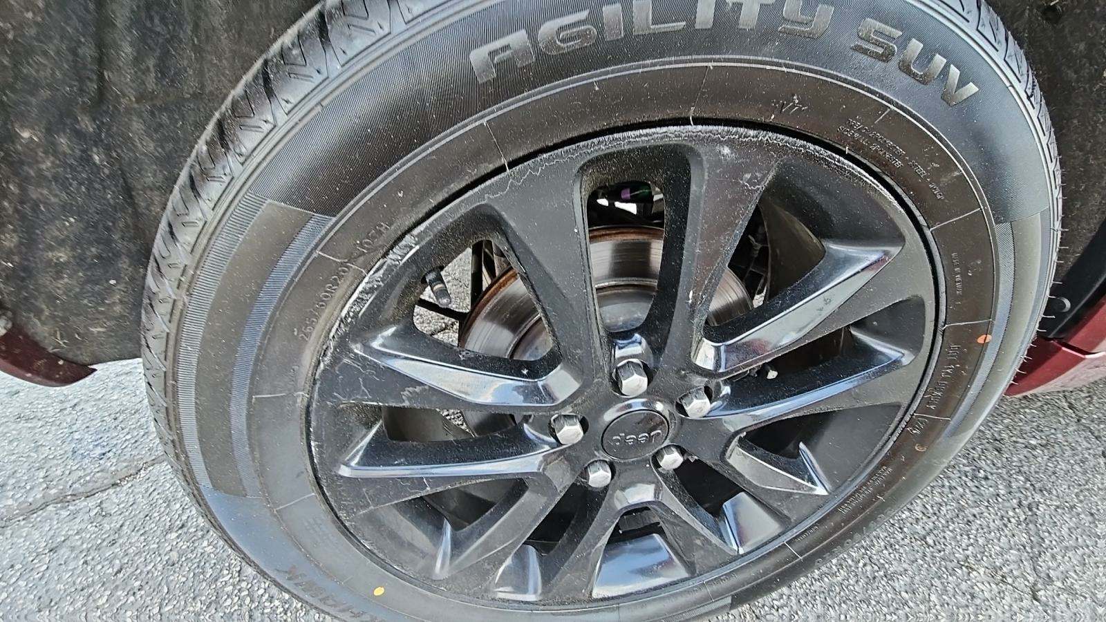 2022 Jeep Grand Cherokee Laredo X AWD