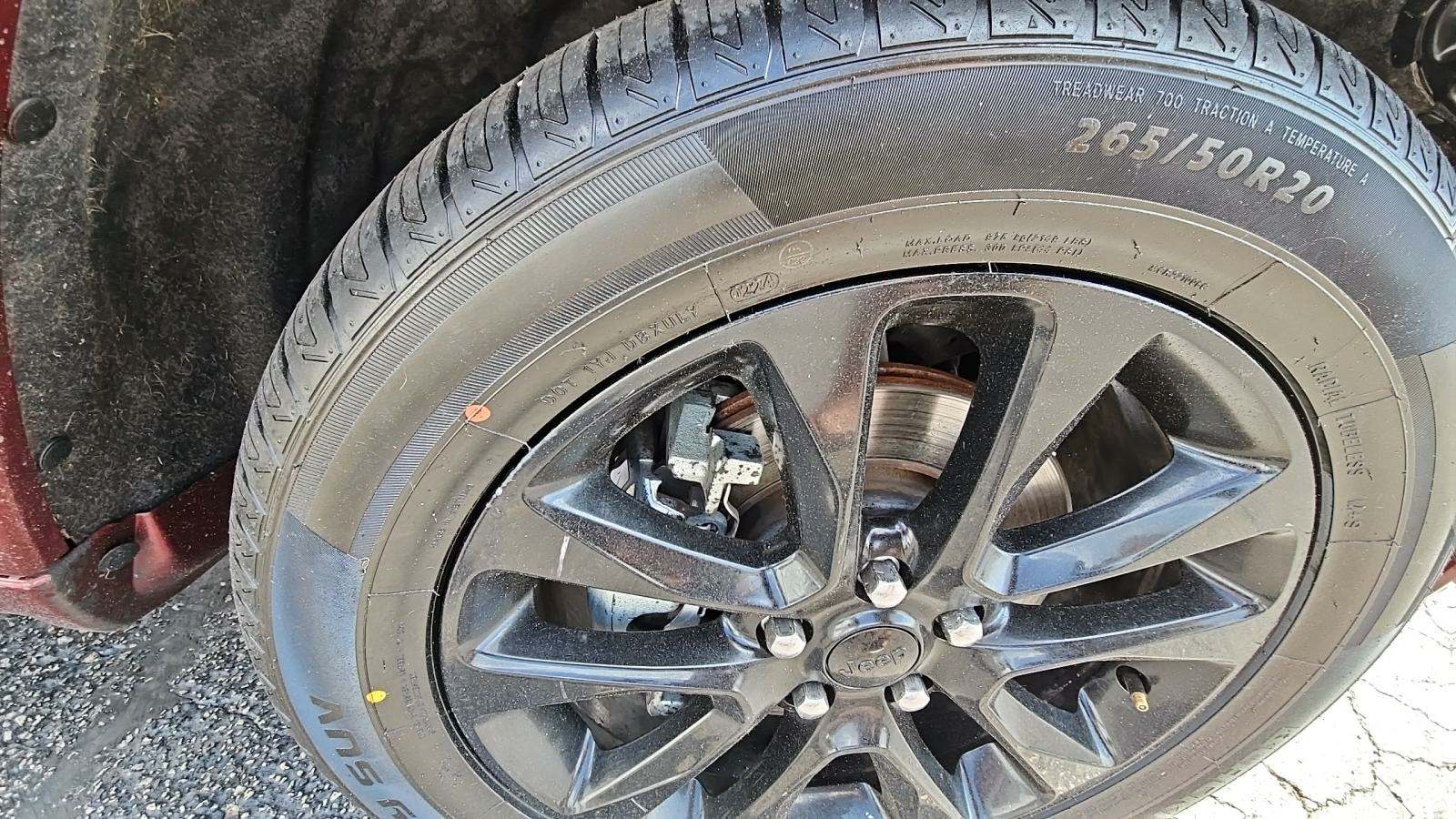 2022 Jeep Grand Cherokee Laredo X AWD