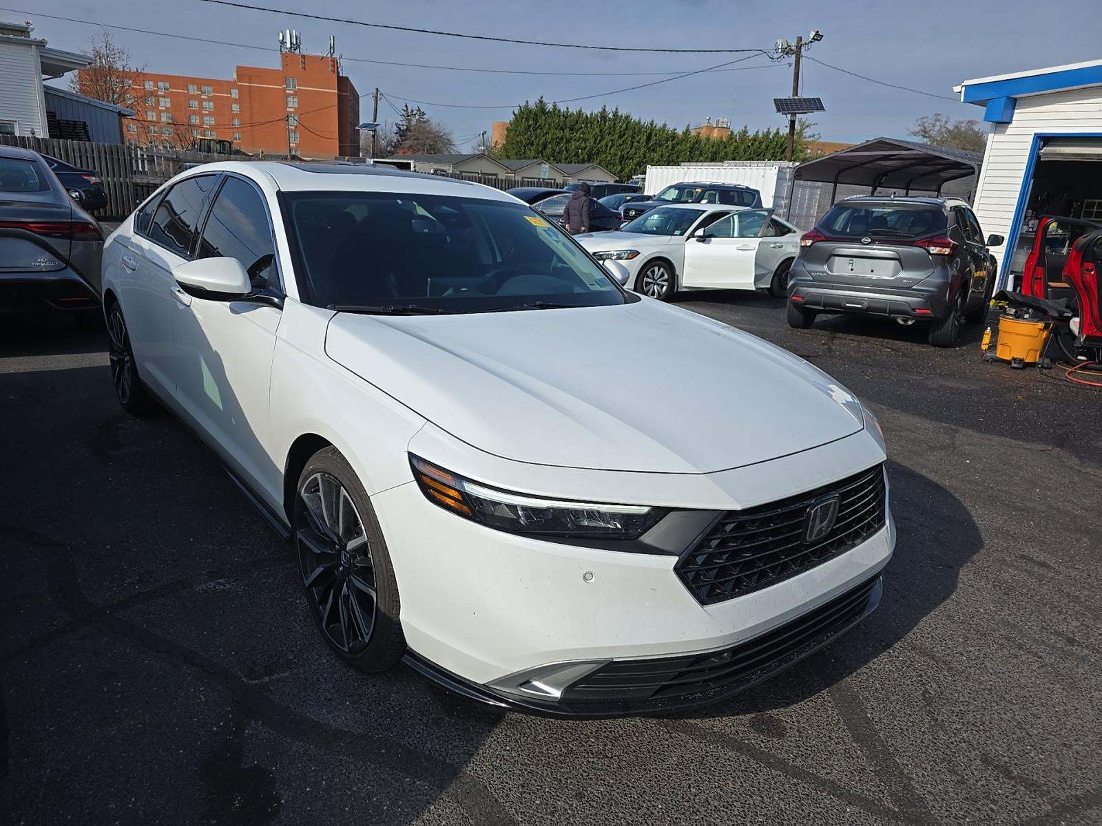 2025 Honda Accord Hybrid Touring FWD