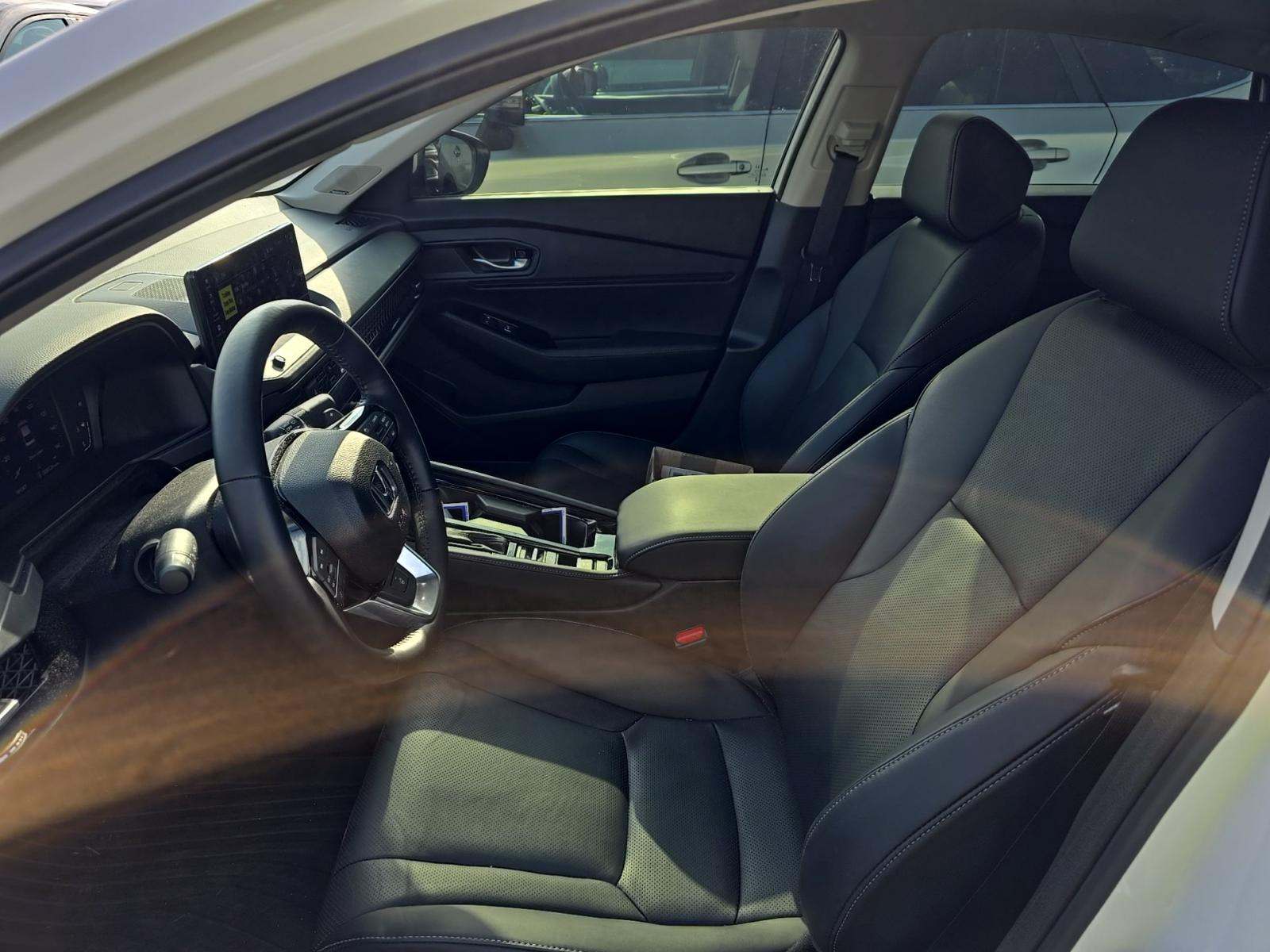 2025 Honda Accord Hybrid Touring FWD