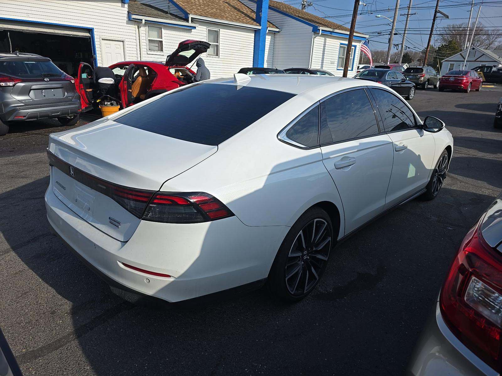 2025 Honda Accord Hybrid Touring FWD