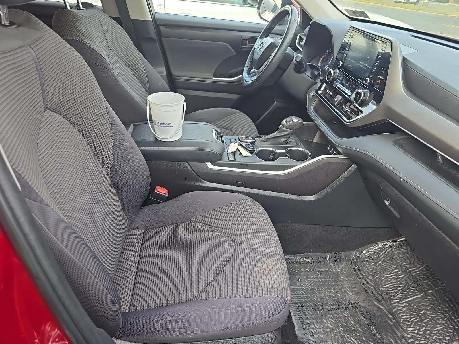 2022 Toyota Highlander LE AWD