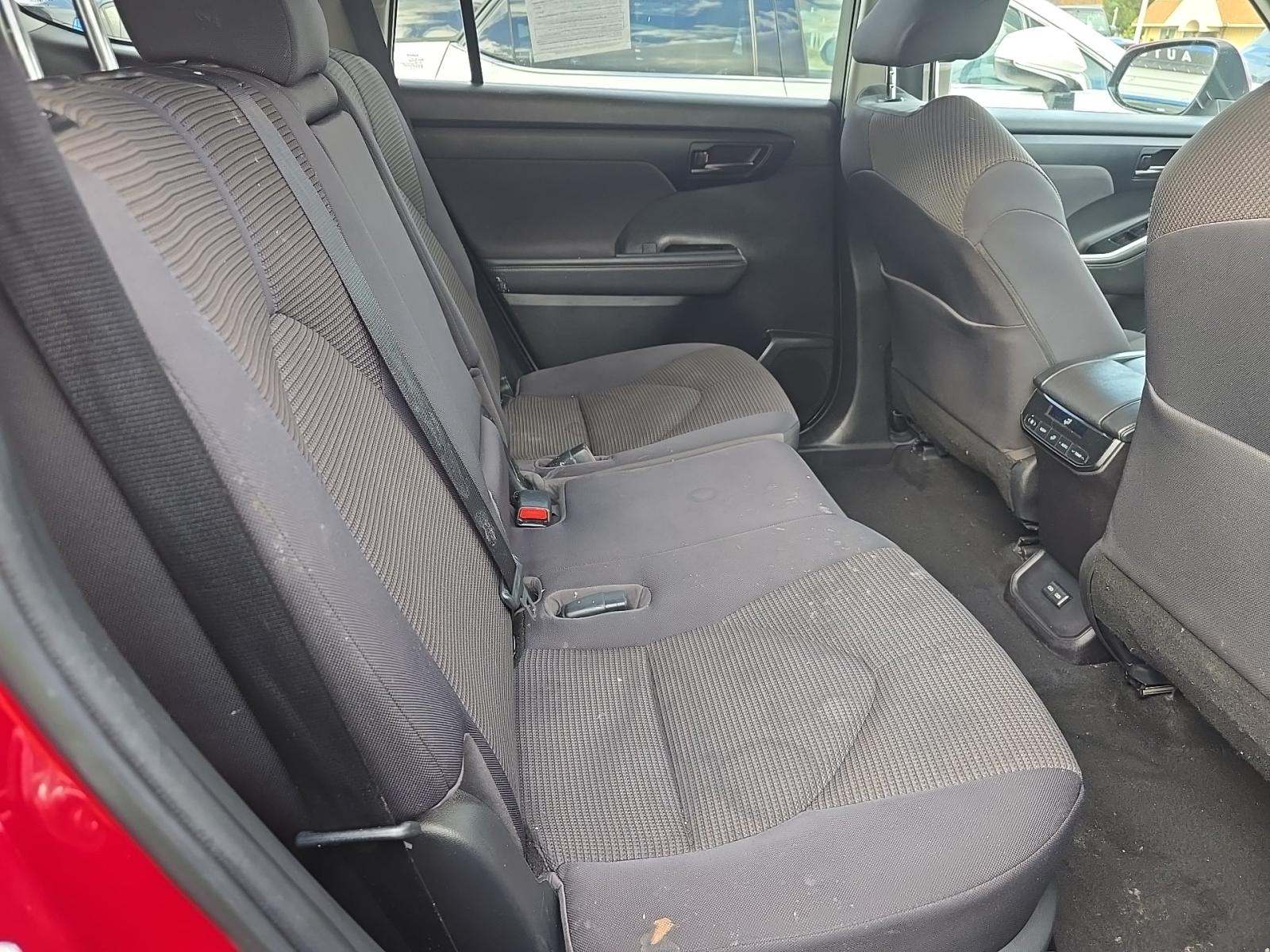 2022 Toyota Highlander LE AWD