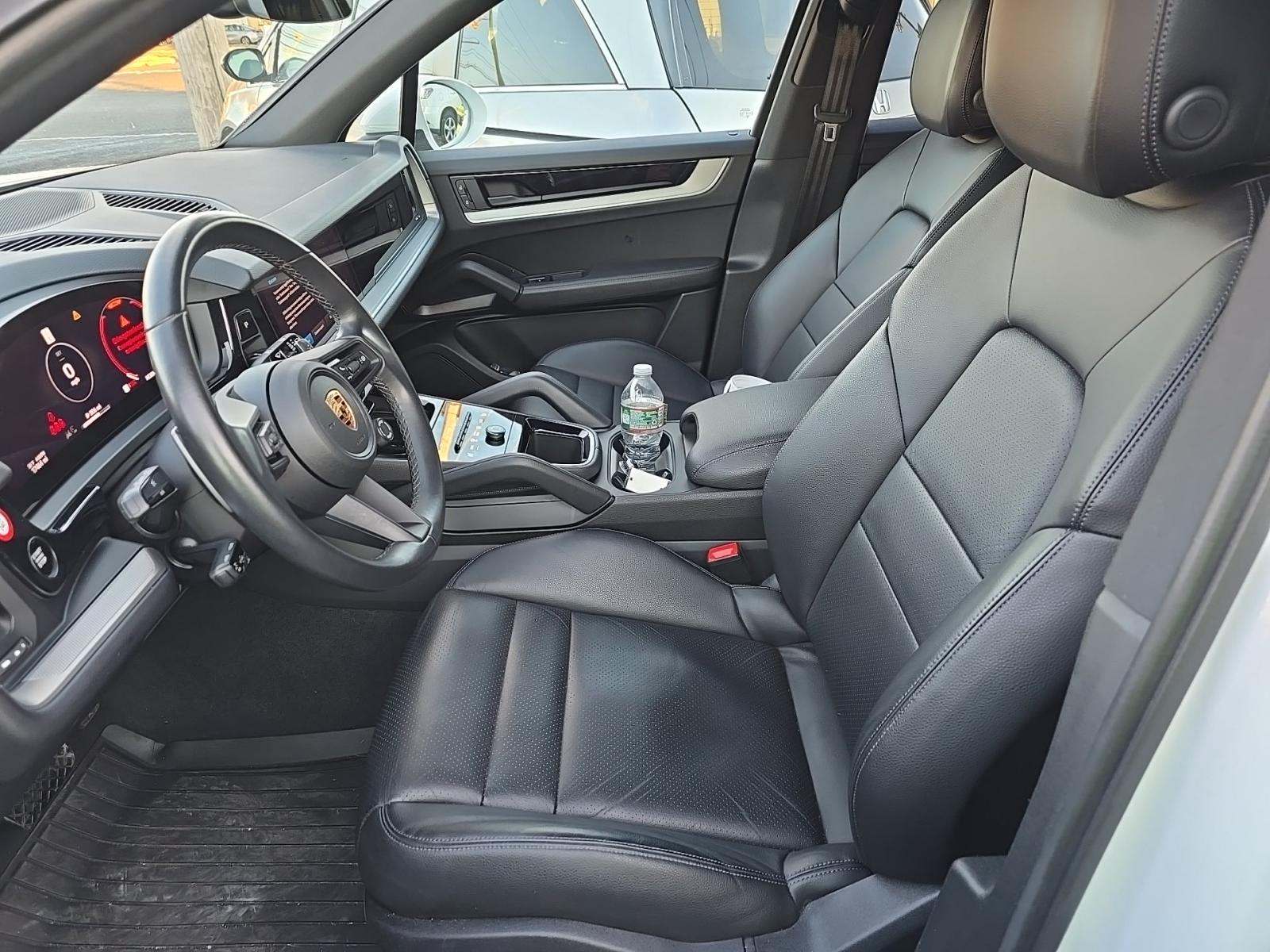 2024 Porsche Cayenne Base AWD