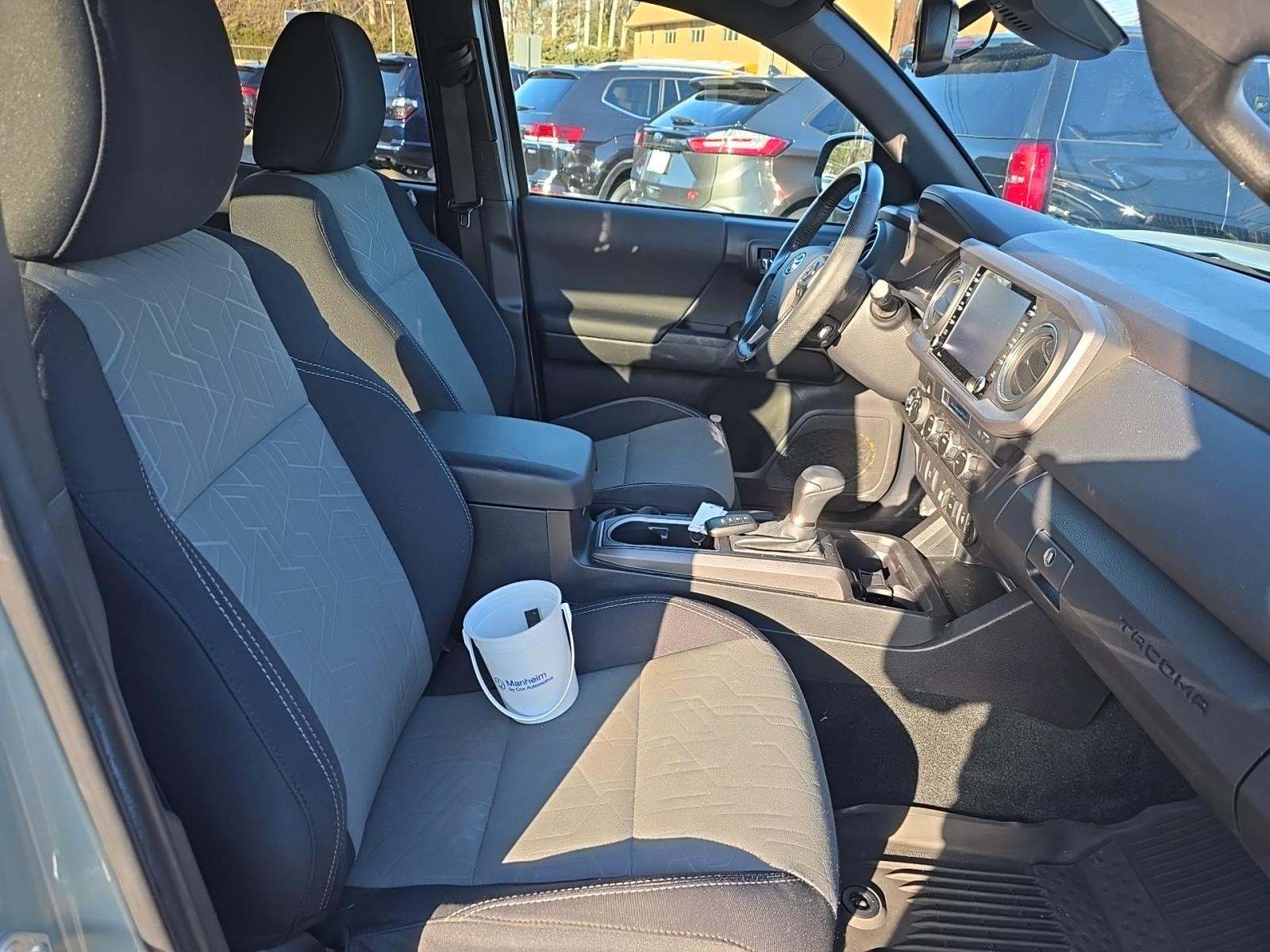 2022 Toyota Tacoma TRD Off-Road AWD