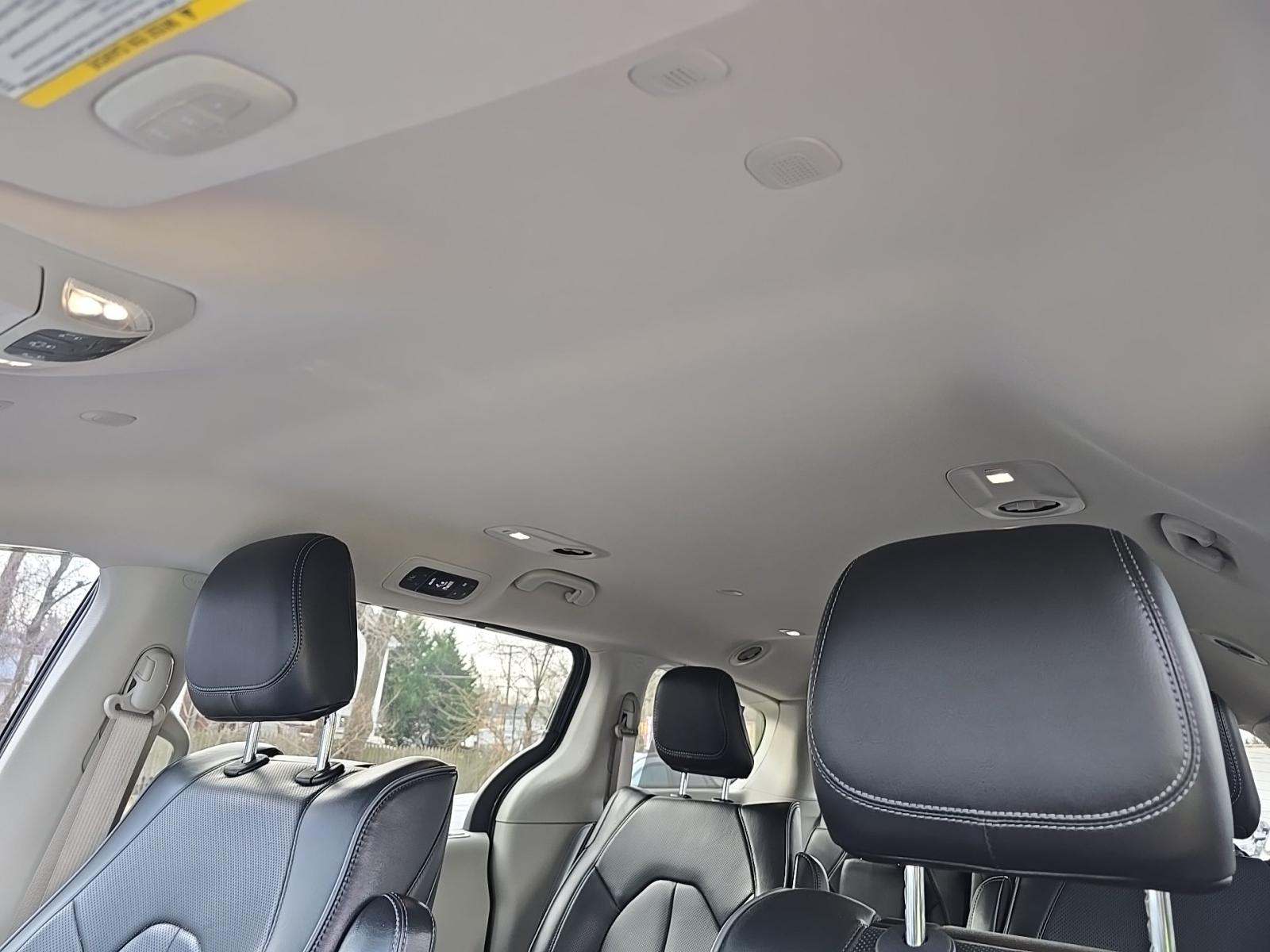 2020 Chrysler Pacifica Hybrid Limited FWD