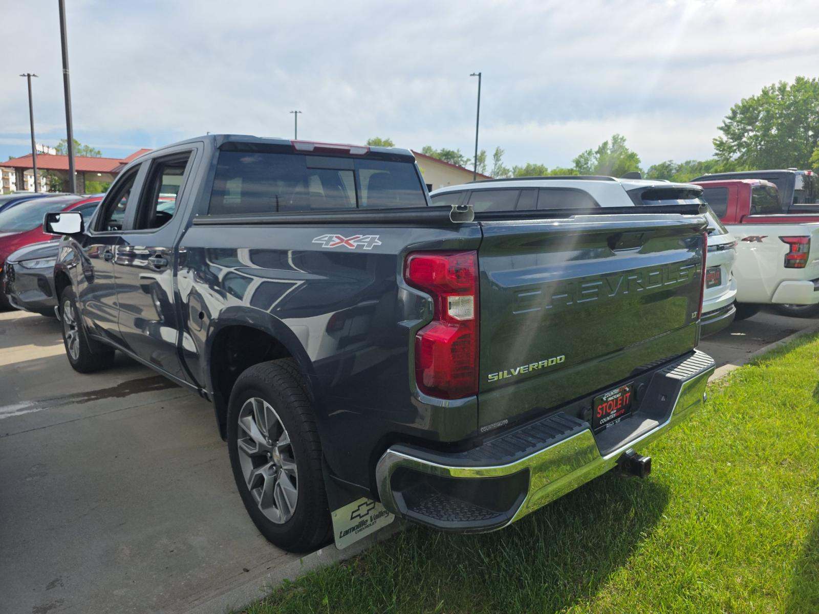 2021 Chevrolet Silverado 1500 LT AWD