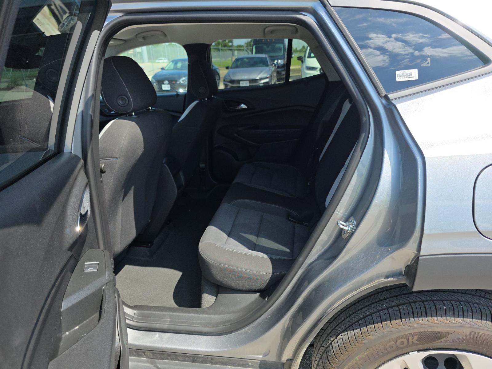 CHEVROLET TRAX - 9