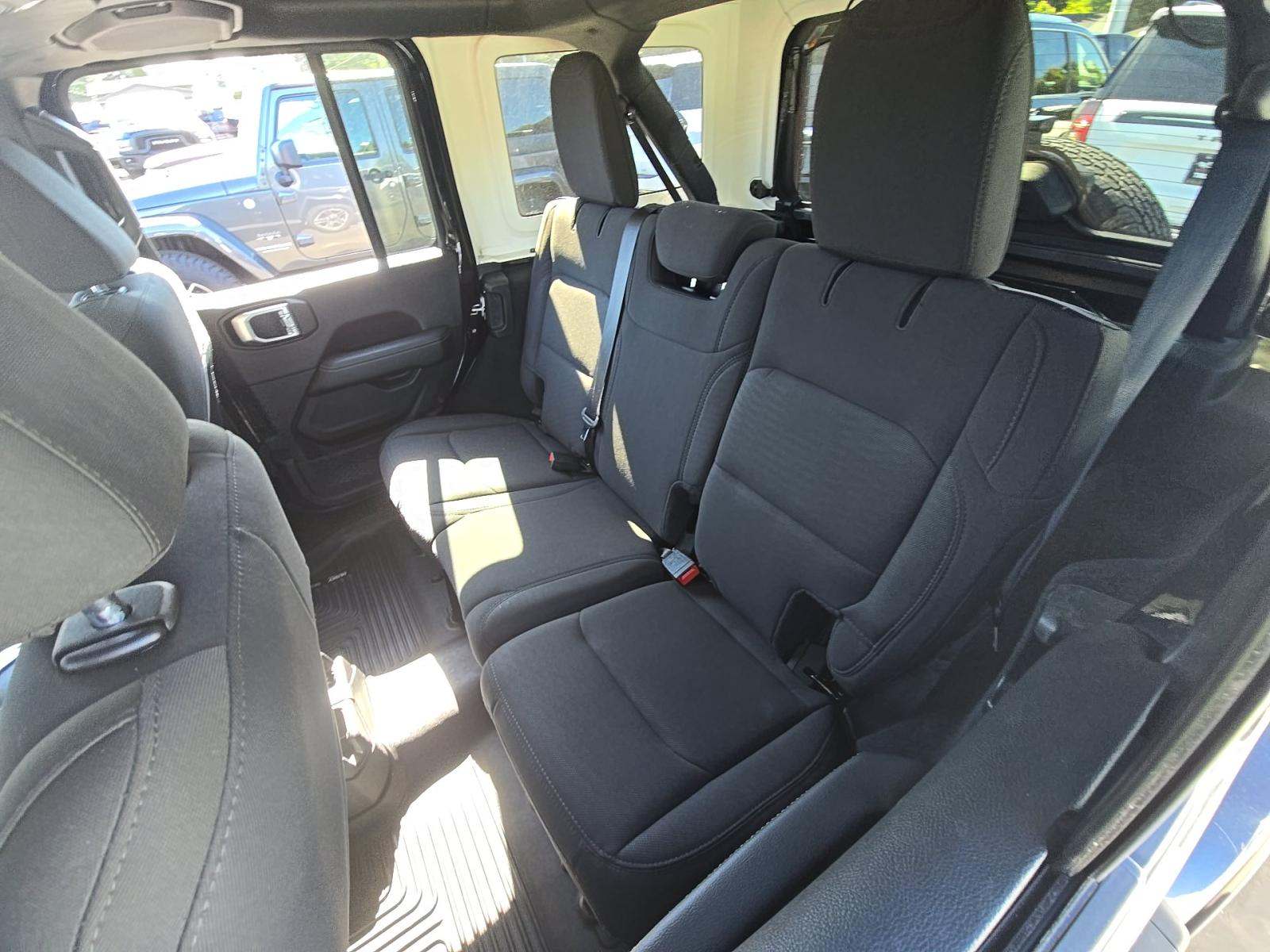 2020 Jeep Wrangler Unlimited Sahara AWD