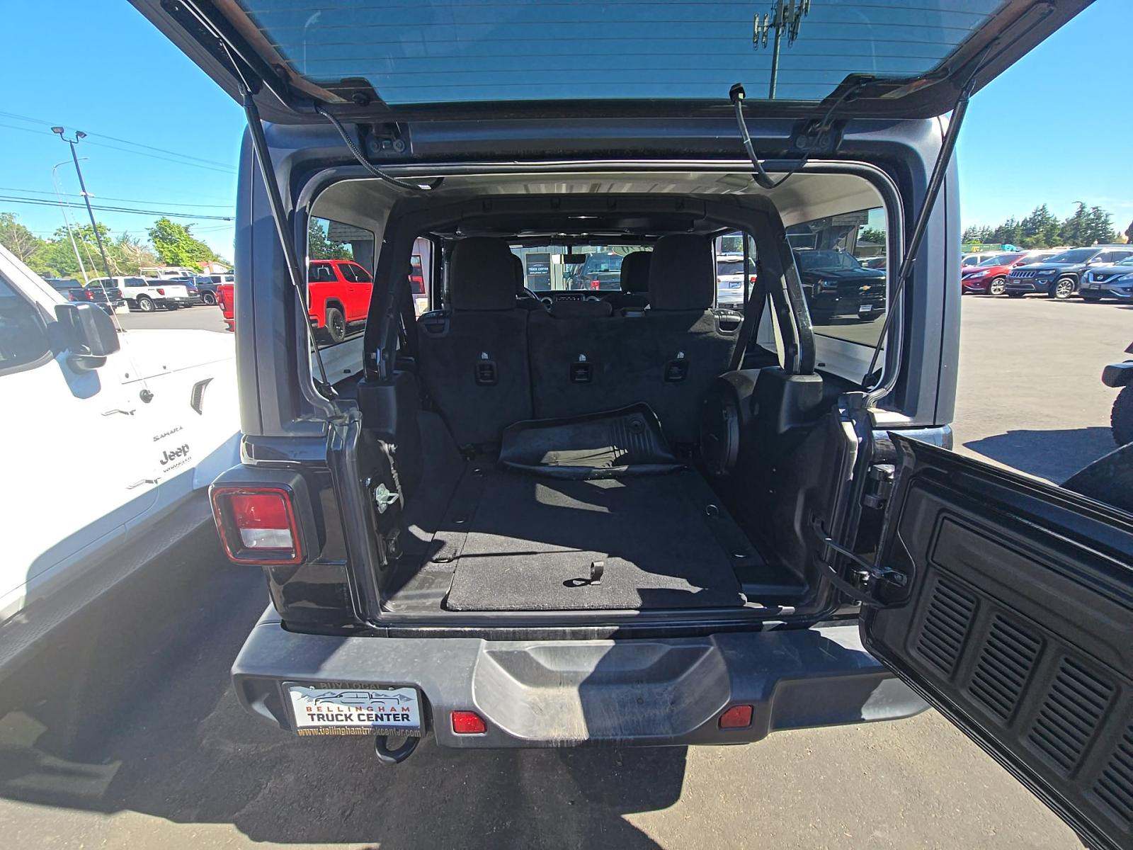2020 Jeep Wrangler Unlimited Sahara AWD