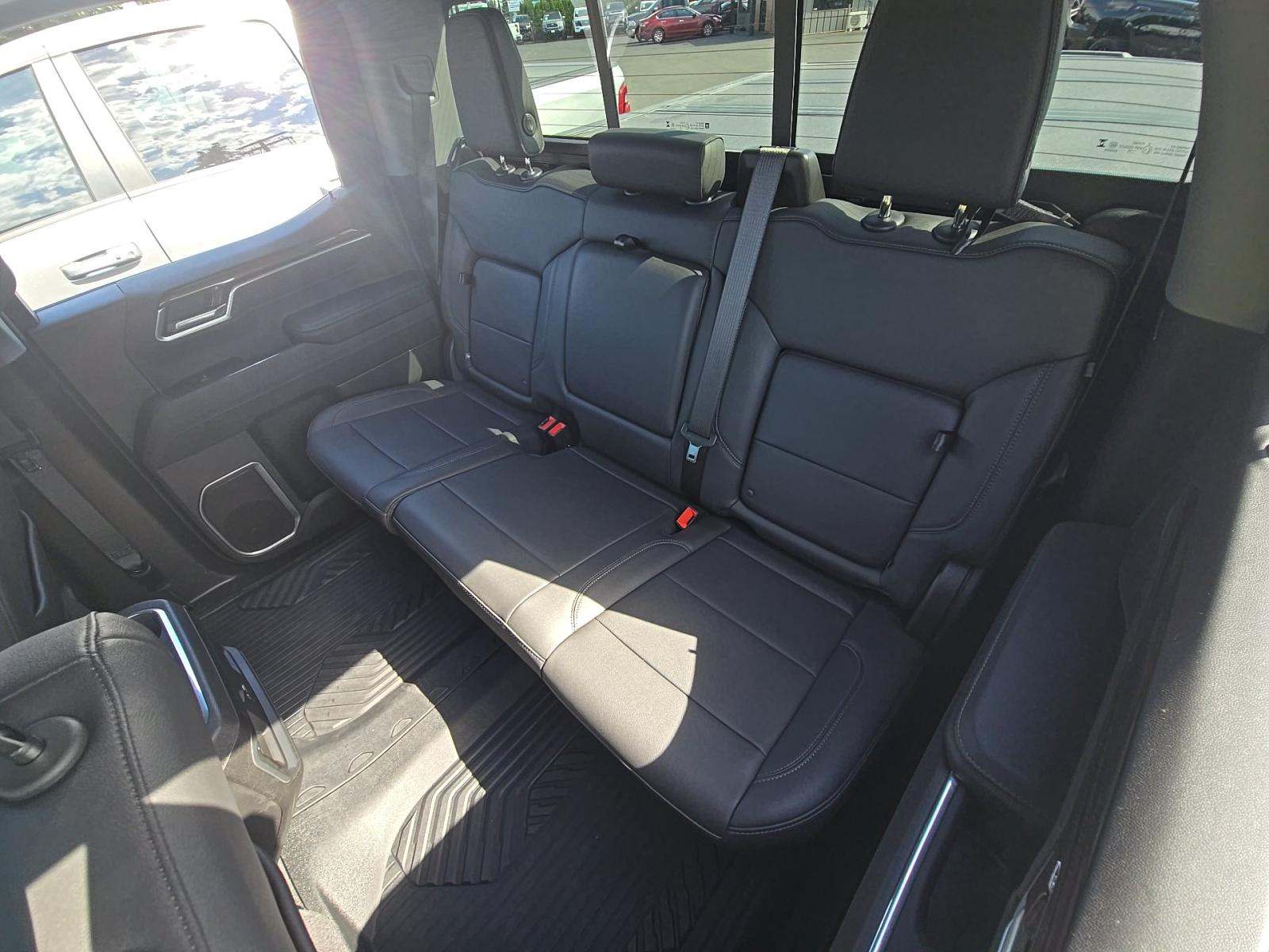 2025 Chevrolet Silverado 1500 RST AWD