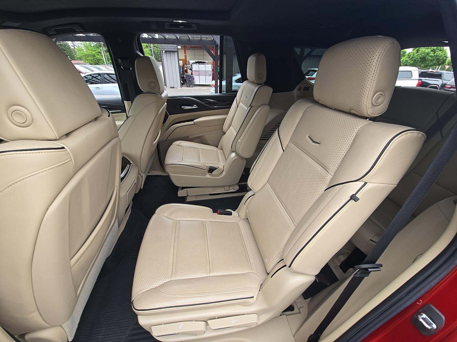 2022 Cadillac Escalade Premium Luxury AWD