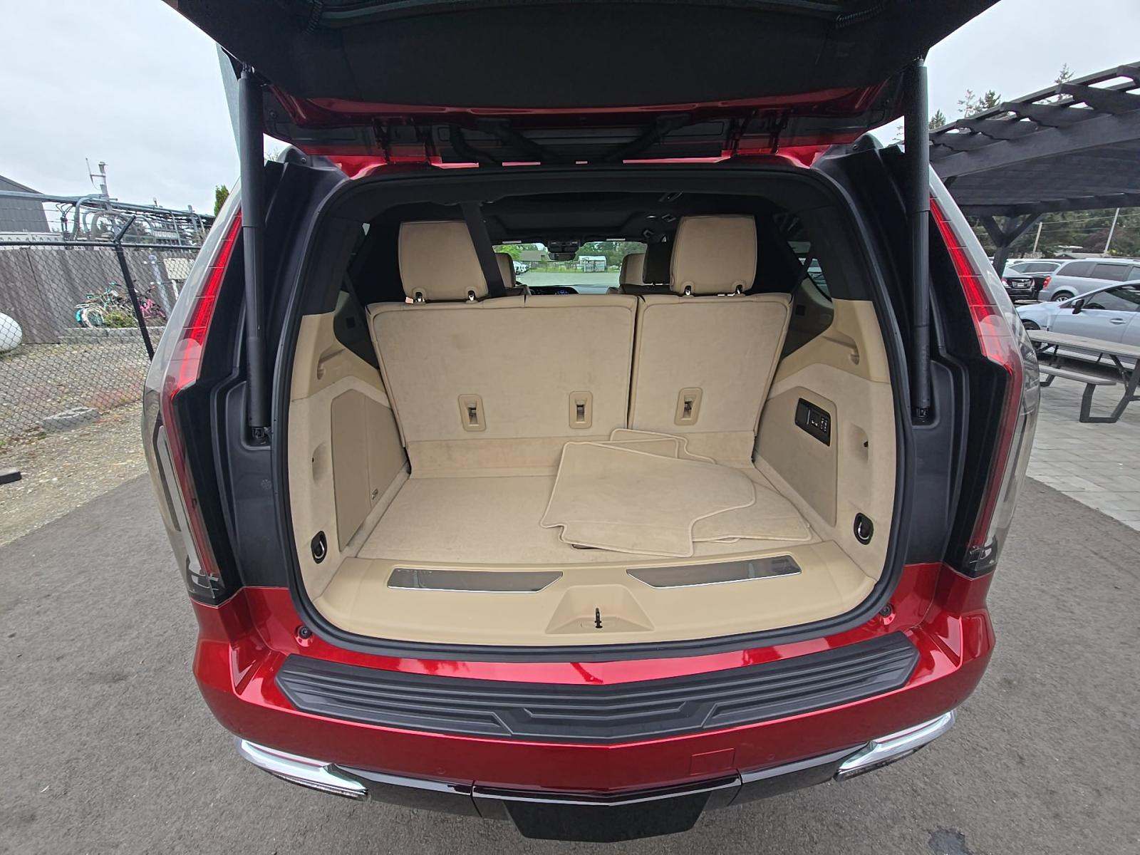 2022 Cadillac Escalade Premium Luxury AWD
