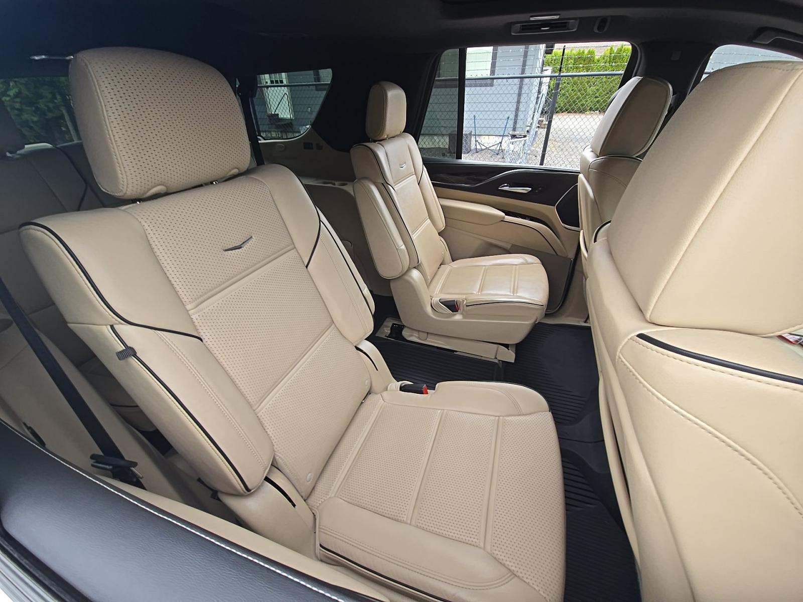 2022 Cadillac Escalade Premium Luxury AWD